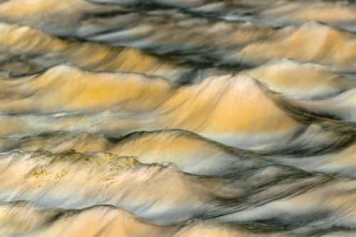 Free Blurred abstract capture of ocean waves at Guaratuba, Paraná, Brazil. Stock Photo