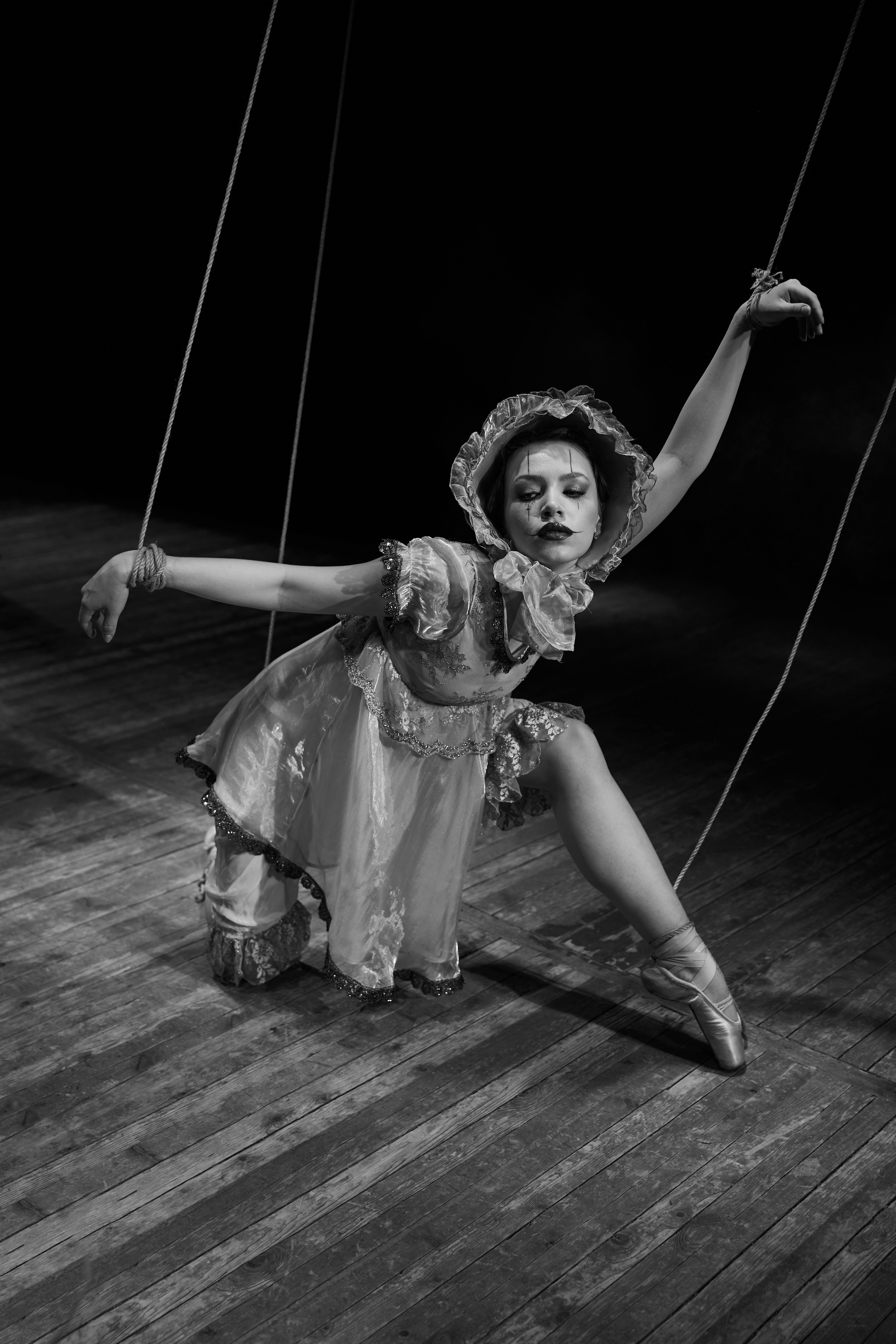 <b>String Puppetry: The Dance of the Marionettes</b>