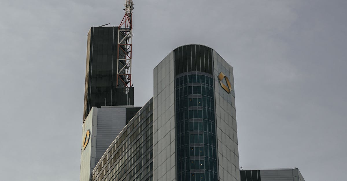 4月16日財經早餐:歐美談判陷僵局,黃金再創歷史新高!美股收跌、美元強勢回歸百點大關