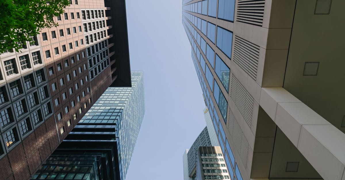 4月16日財經早餐:歐美談判陷僵局,黃金再創歷史新高!美股收跌、美元強勢回歸百點大關