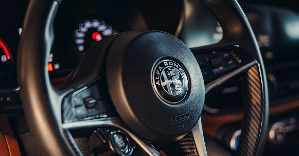 2025賓士新車五大黑科技曝光!手機遠端停車+語音AI超進化