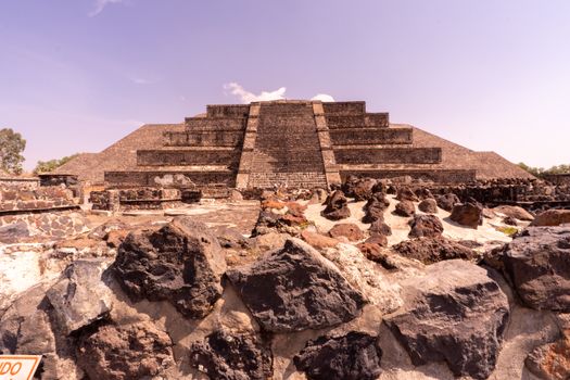 Teotihuacán pyramids at dawn — Mexico City