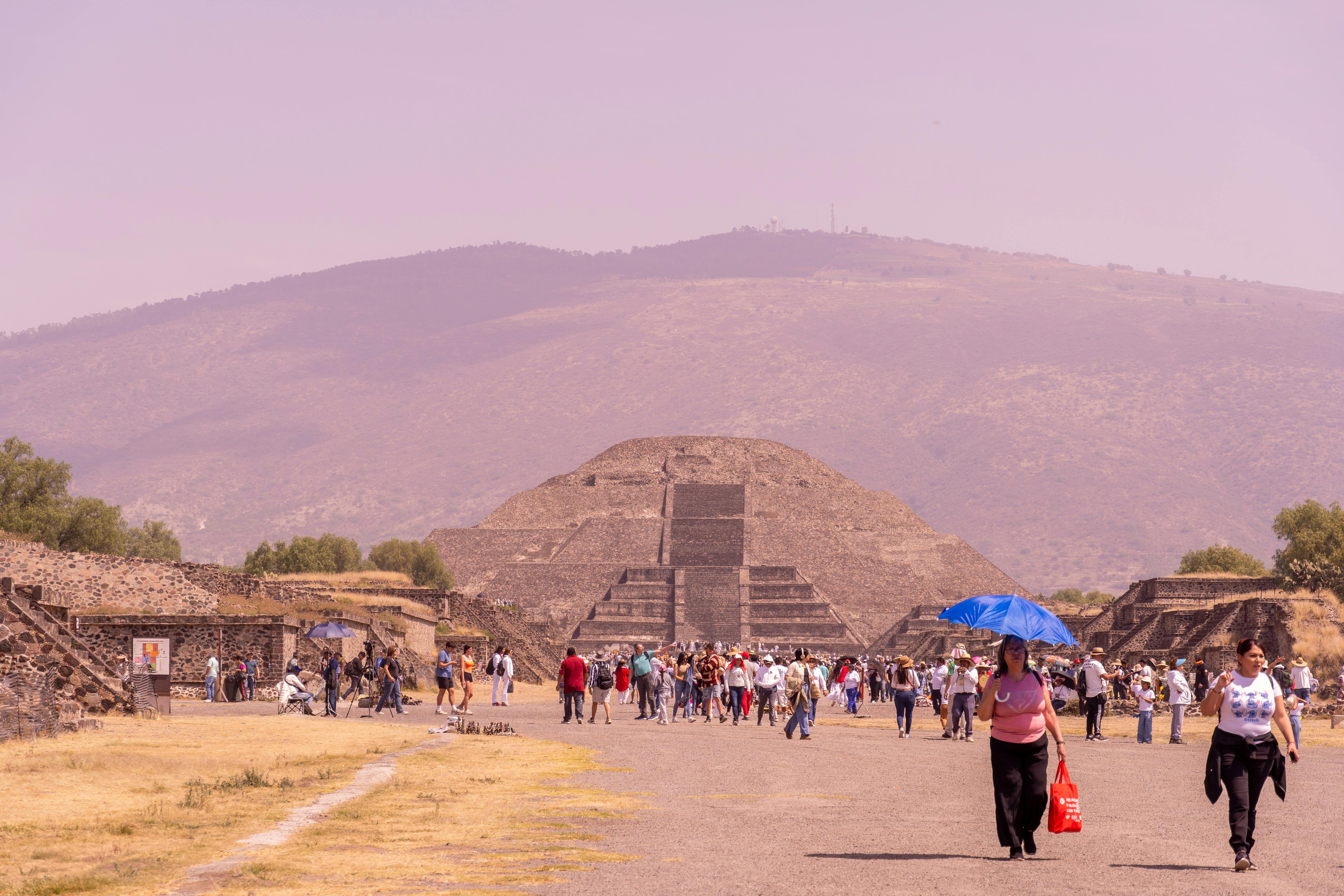 Teotihuacan piramitleri Meksika