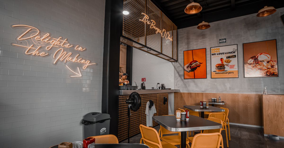 Modern Burger Restaurant Interior in Mexico · Free Stock Photo