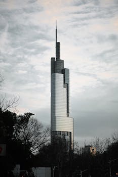 中国在西部挖到“超级锂矿” 中国在西部挖到“超级锂矿”