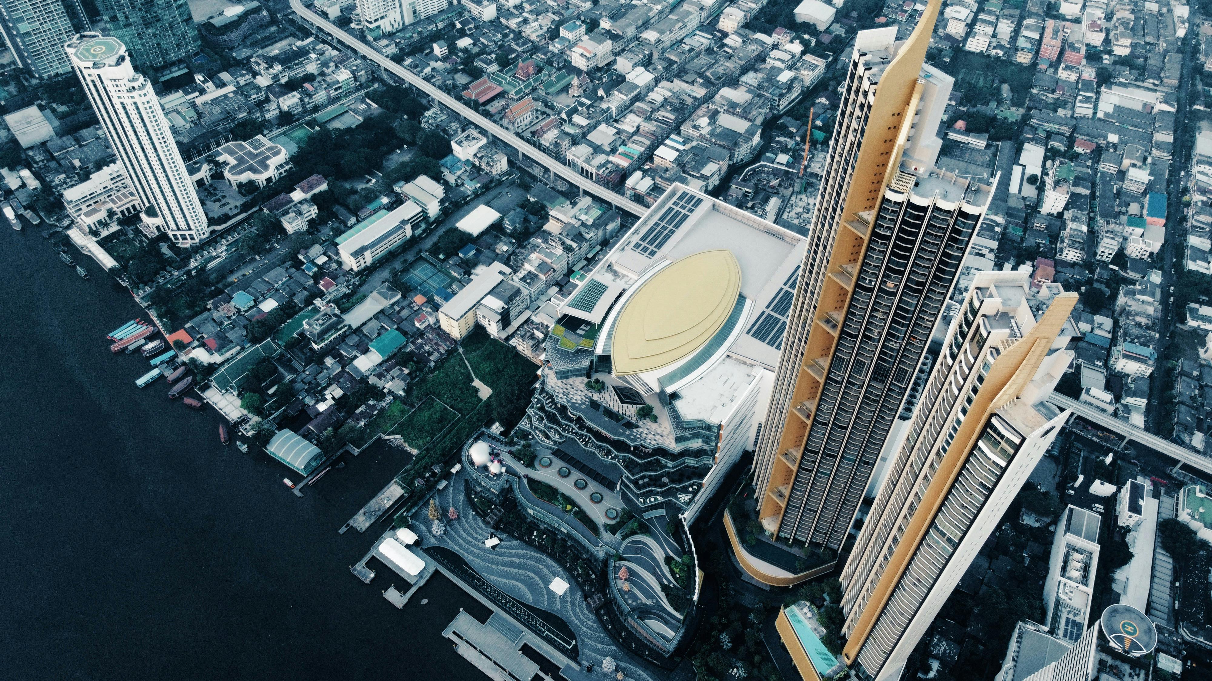 Illustration — hotel piscine sur le toit bangkok