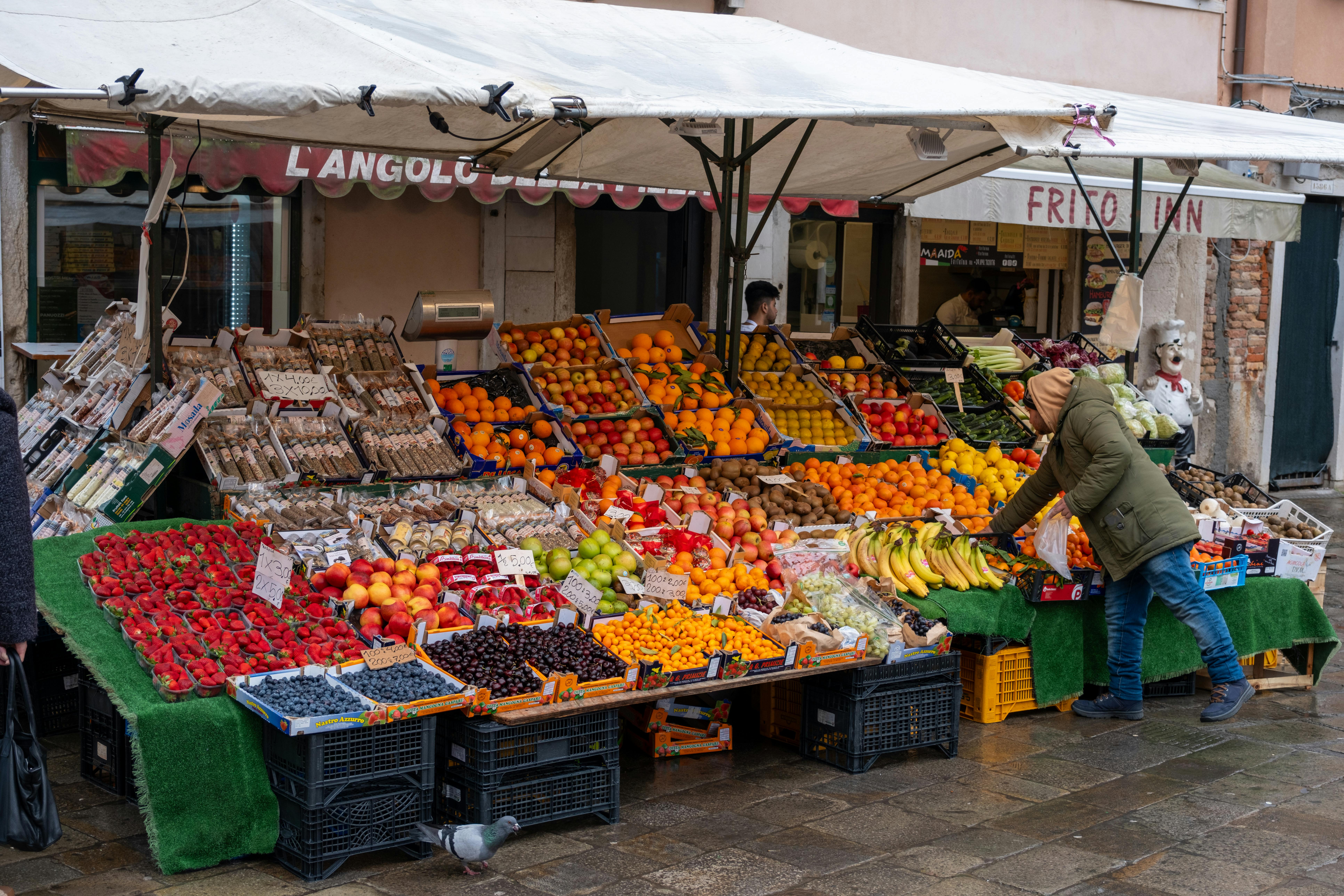 Bruges — Eating Cheaply Like a Local