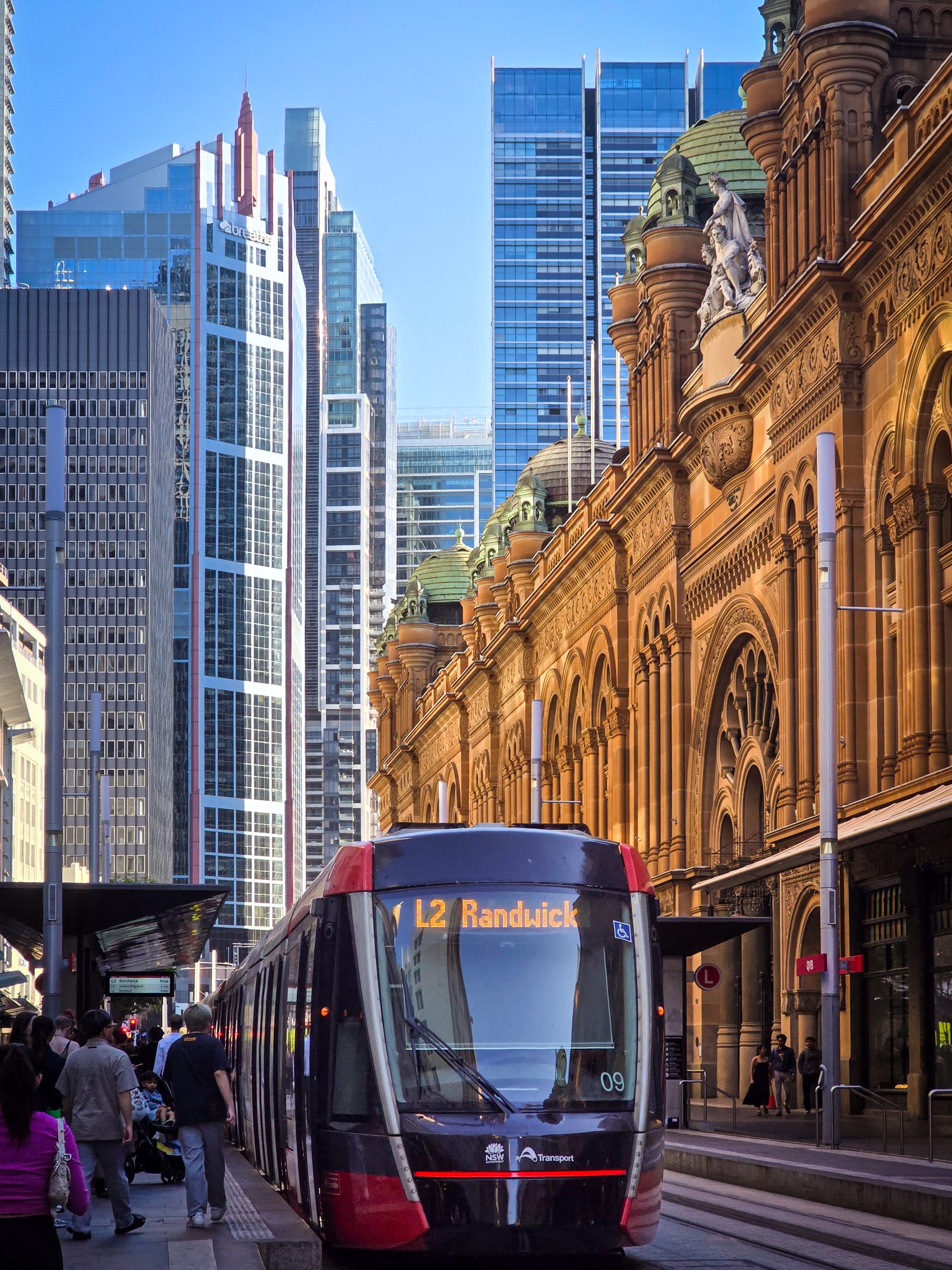 Modern Tram in Historic Sydney Urban Landscape · Free Stock Photo