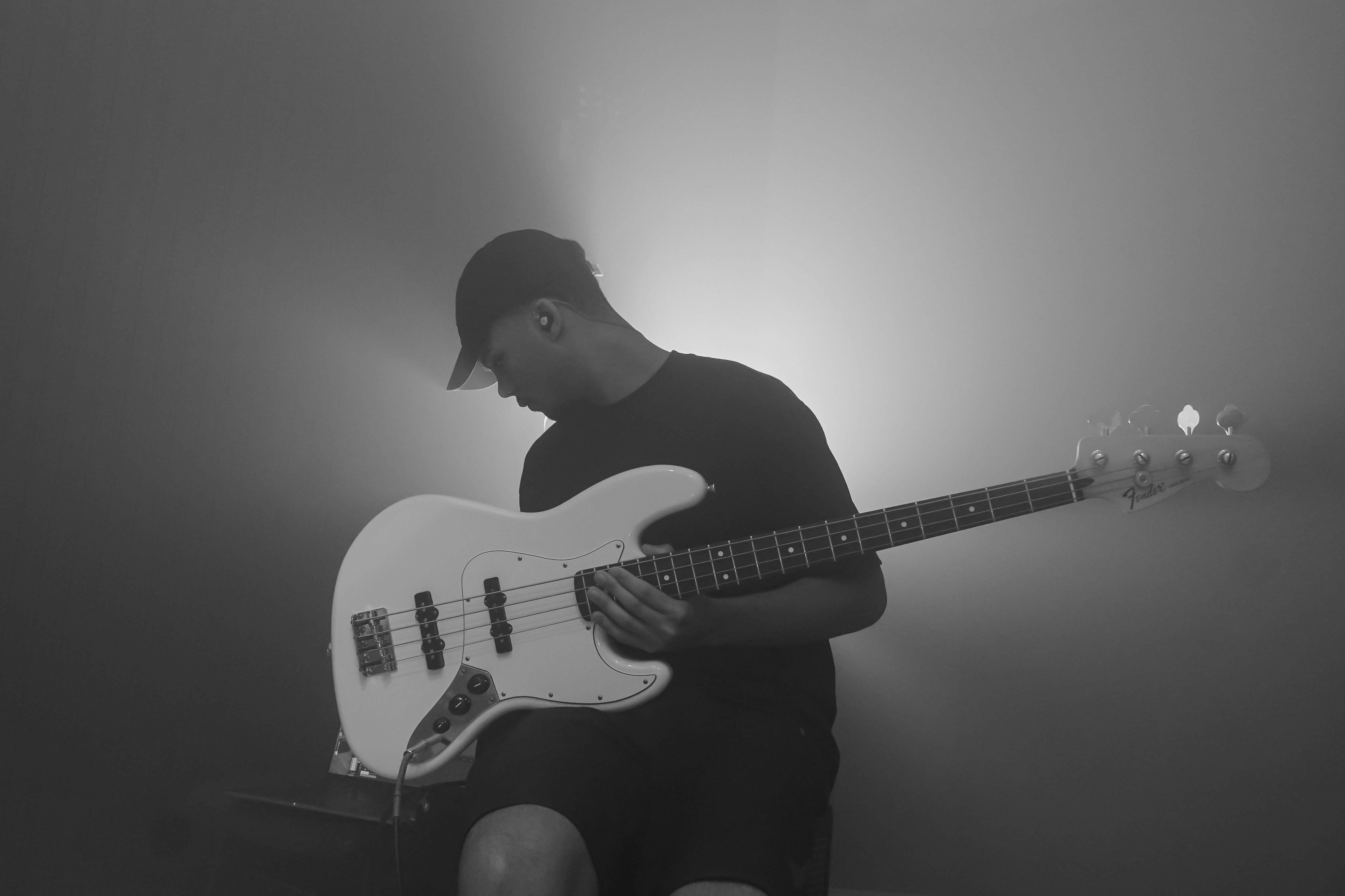Berklee Basic Riffs For Bass