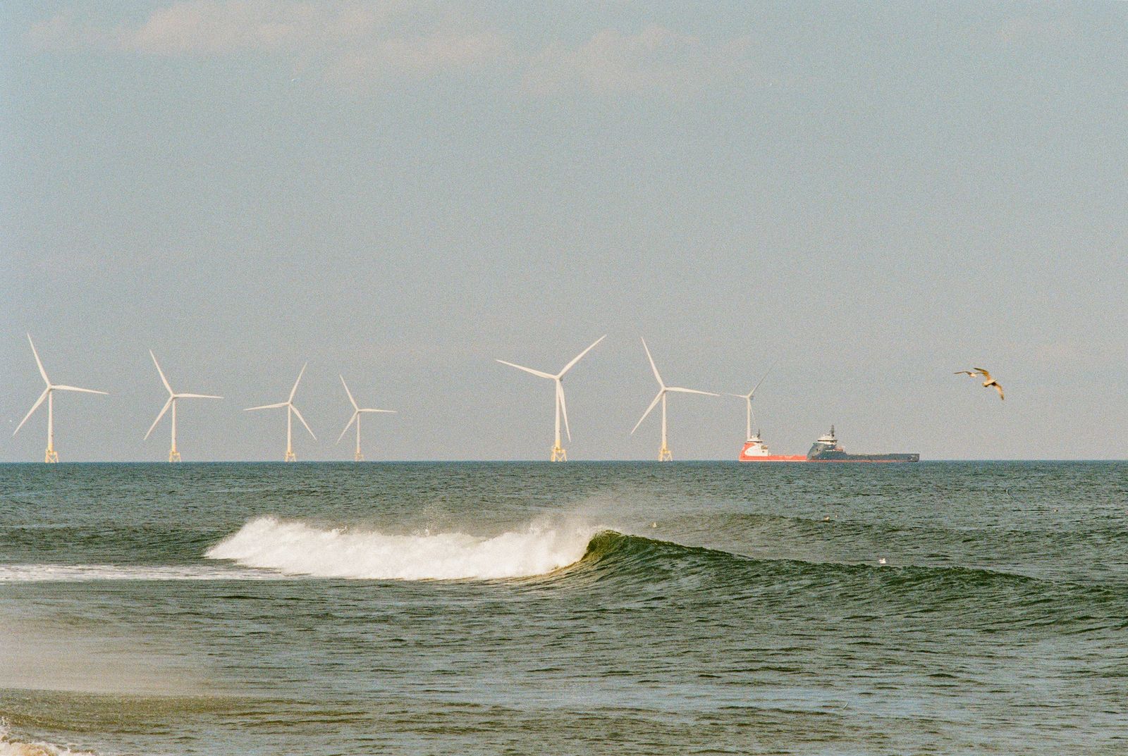 Cable-lay support vessel deployment