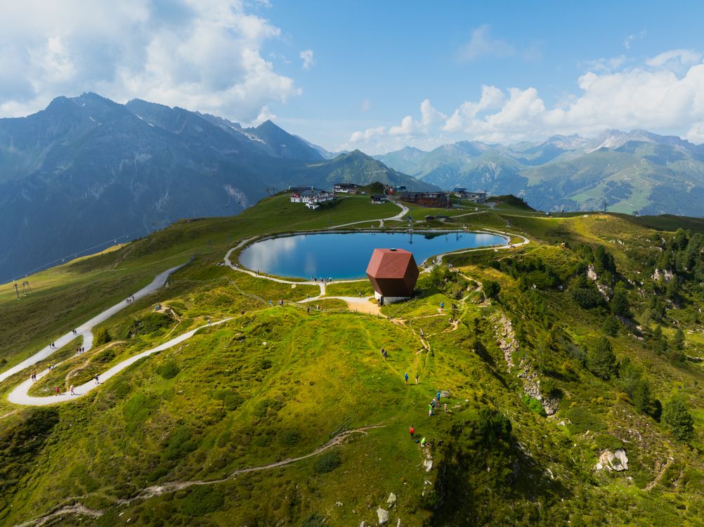 Alpine Rnages Scenic Alpine View with Lake and Mountains · Free Stock Photo