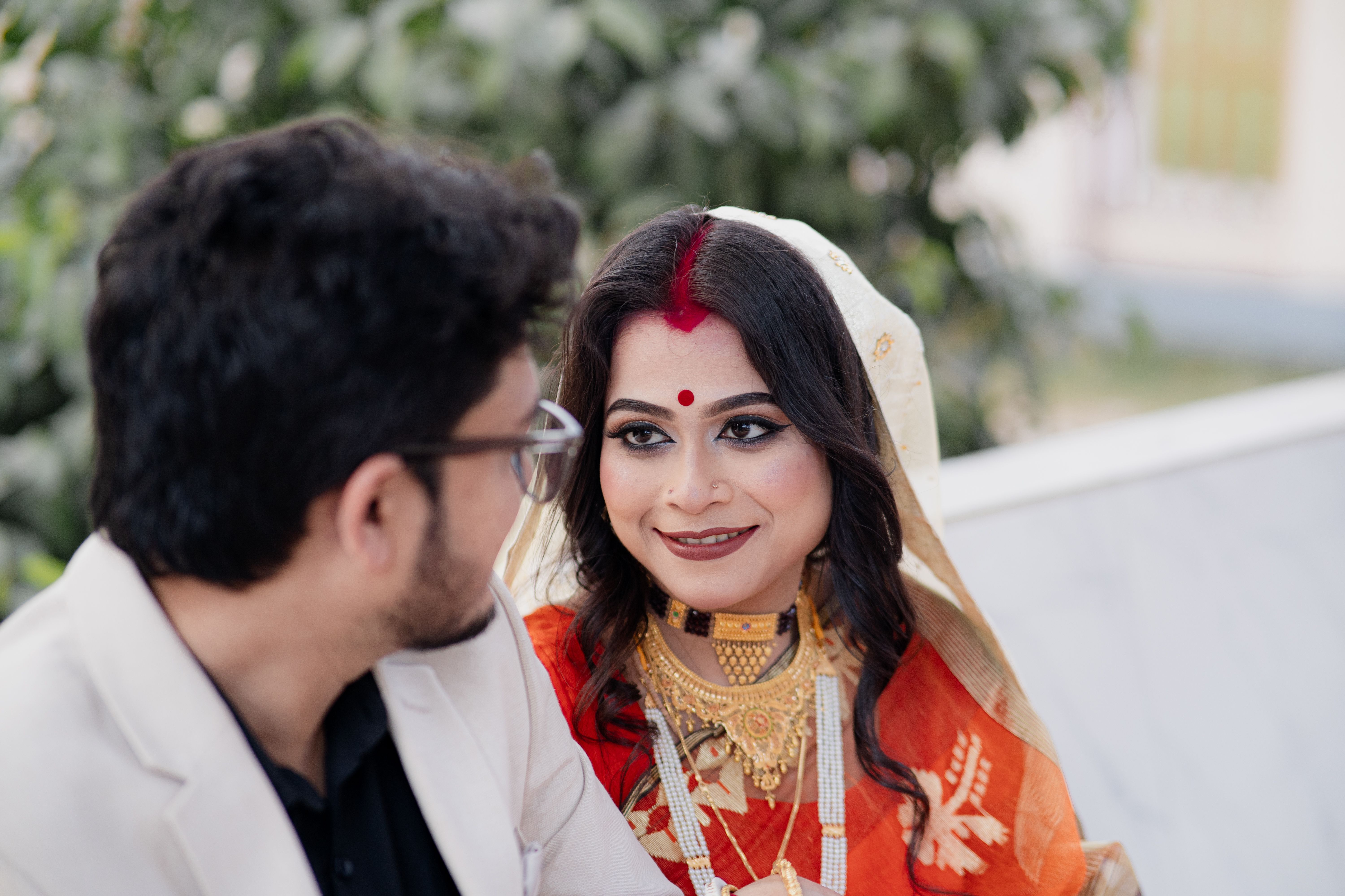 Traditional Indian Wedding Couple Outdoors · Free Stock Photo