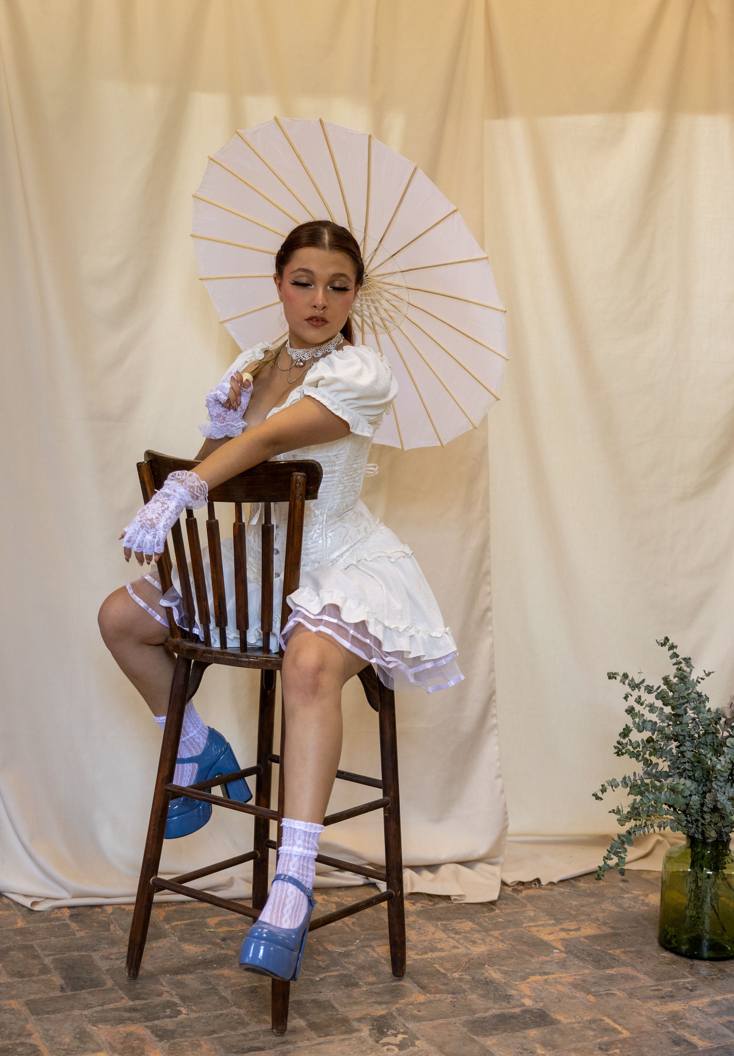 Vintage Inspired Portrait with Parasol Indoors · Free Stock Photo