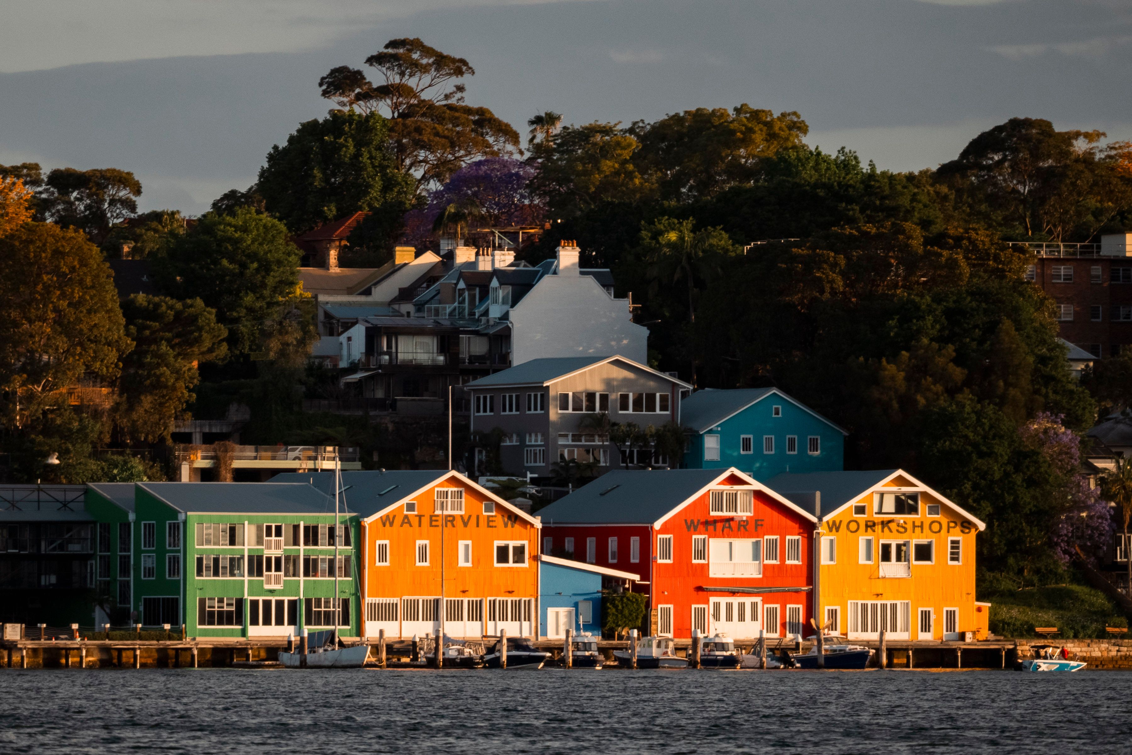 Casa residencial em bairro australiano — como alugar imóvel na Austrália sendo brasileiro em 2026