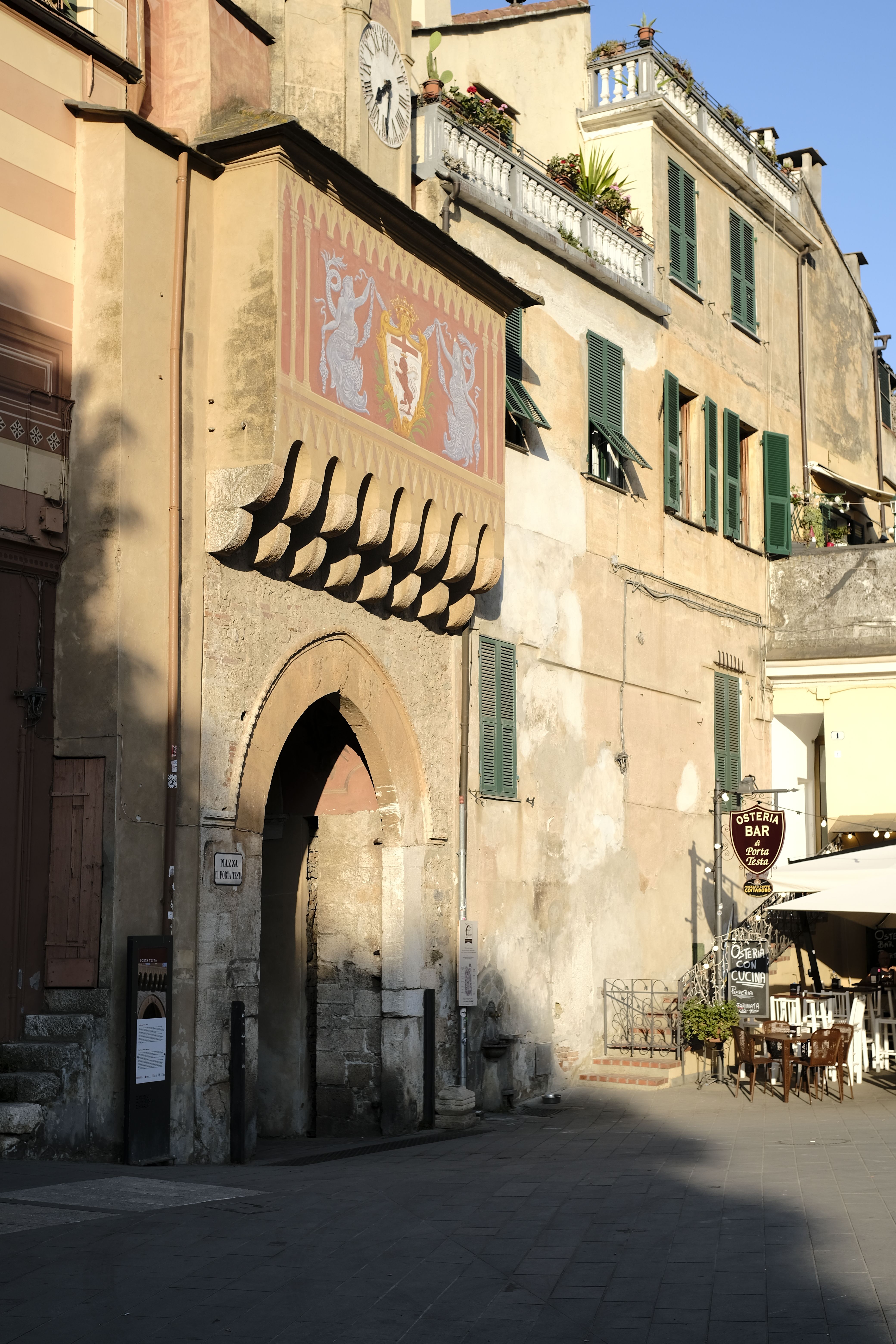 Charming Italian Street with Historic Architecture · Free Stock Photo
