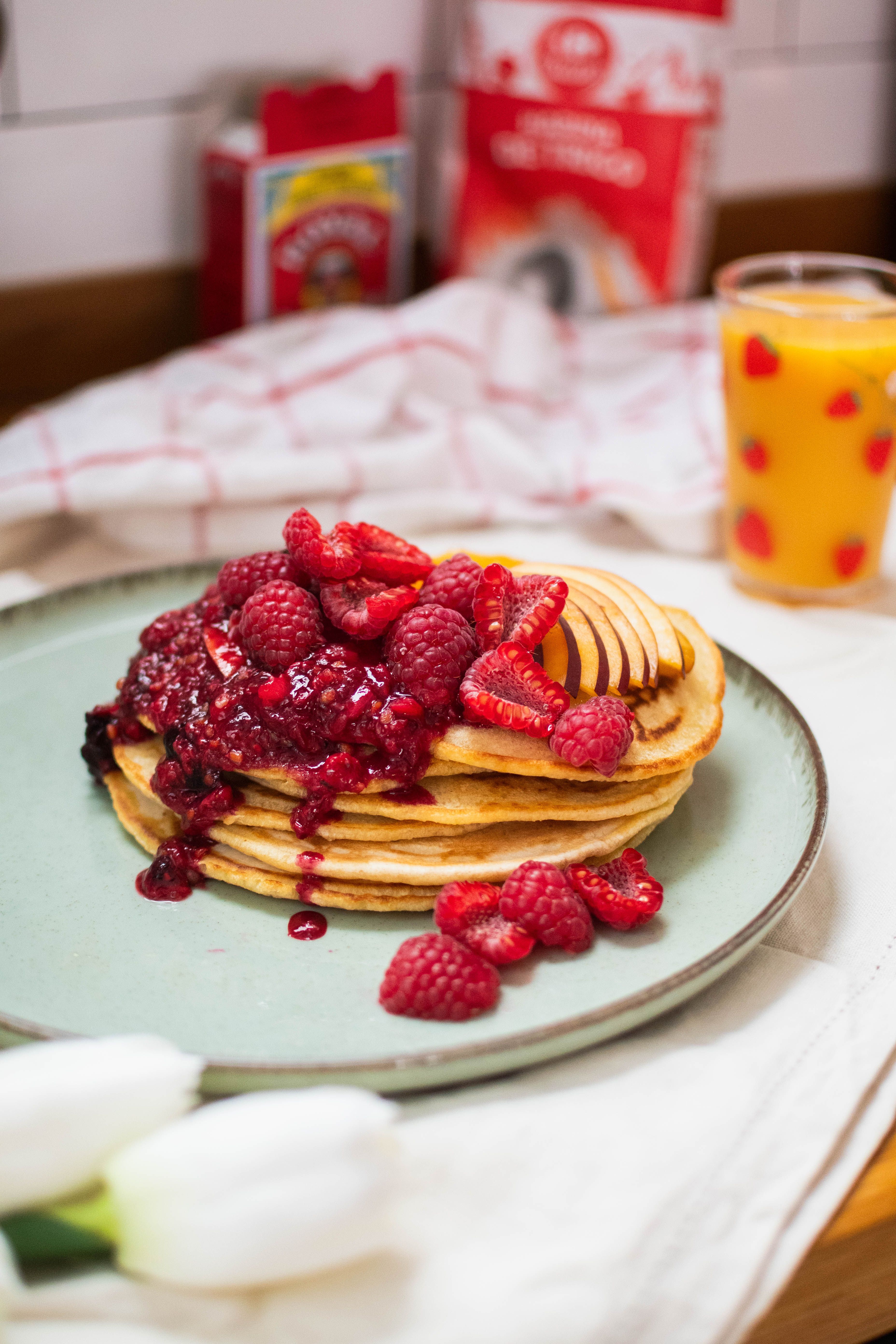 Delicious Pancake Breakfast with Fresh Raspberries · Free Stock Photo