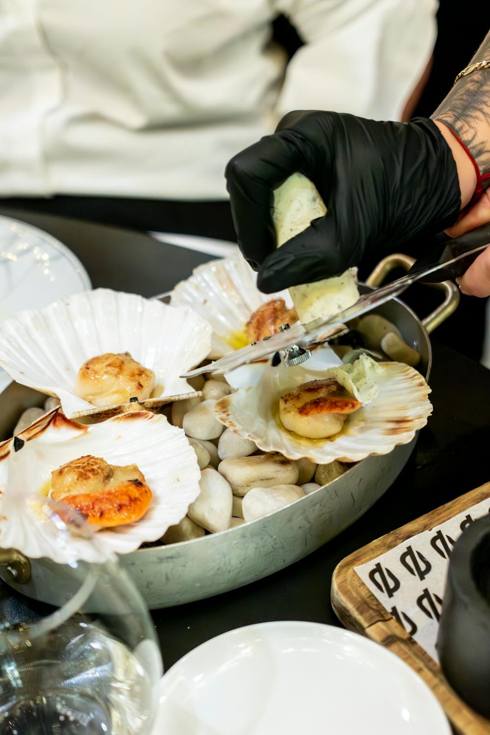 Classic Garlic Butter Scallops