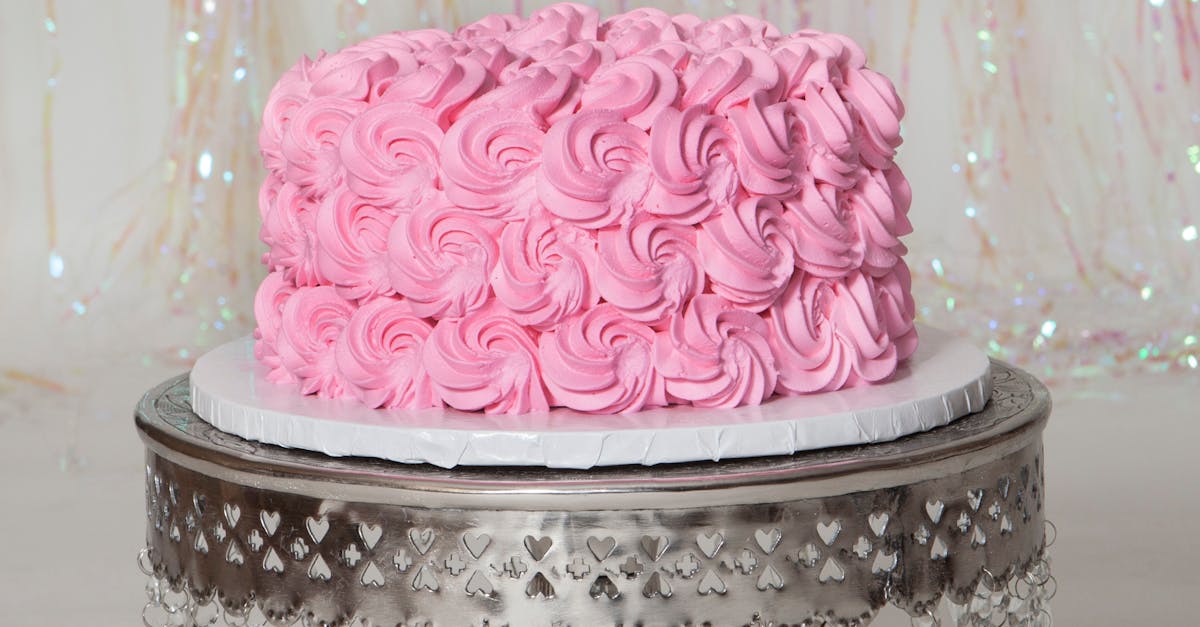Free stock photo of birthday cake, cake on a stand, pink cake