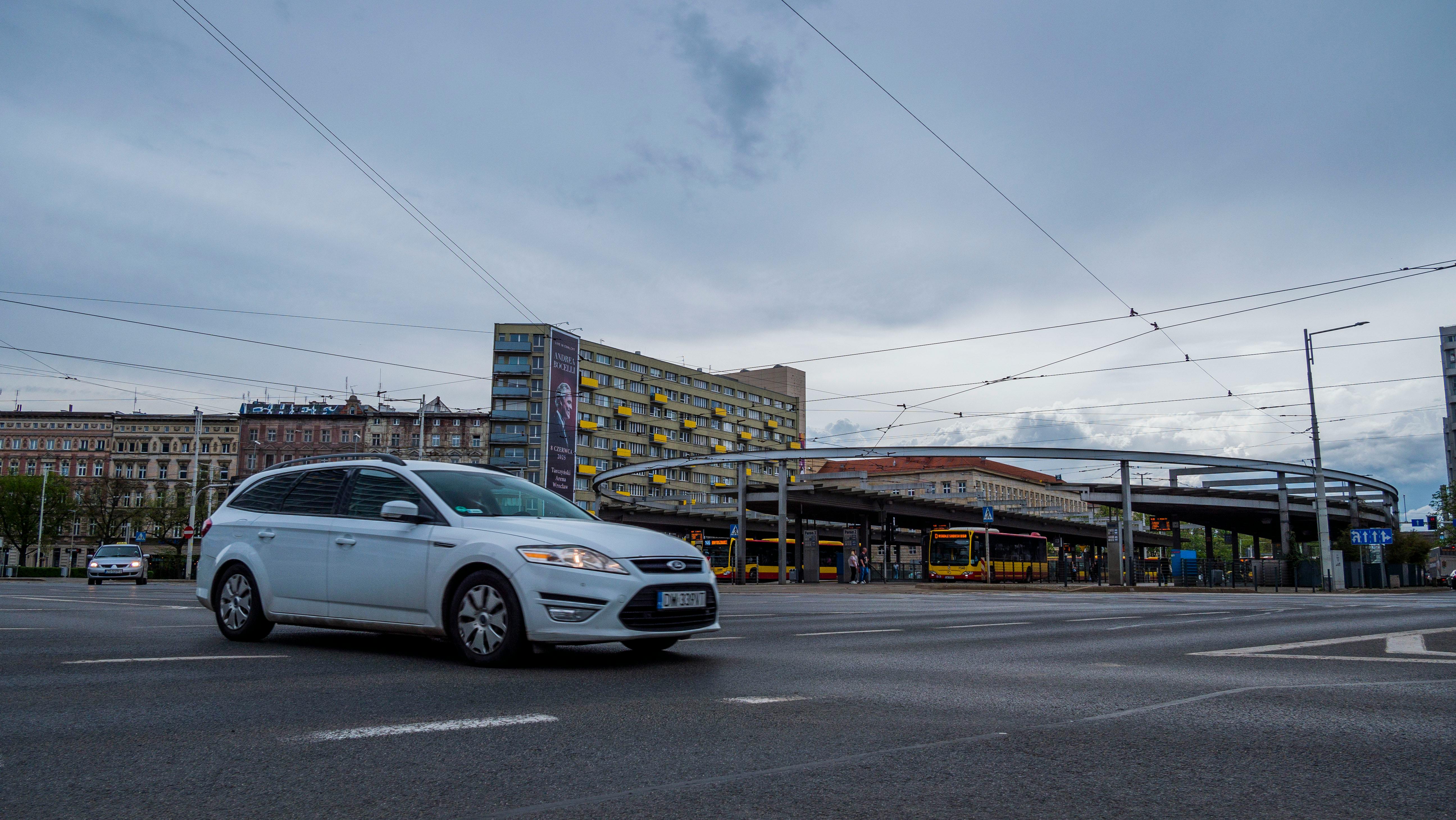 autonomous vehicles, electric cars, car connectivity, vehicle infotainment, driver assistance systems, automotive AI, smart m