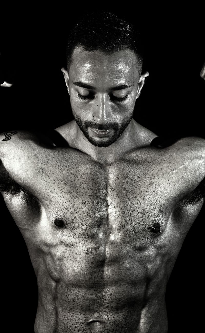 How to Build Muscle Mass: The Complete Gym Guide (2026)