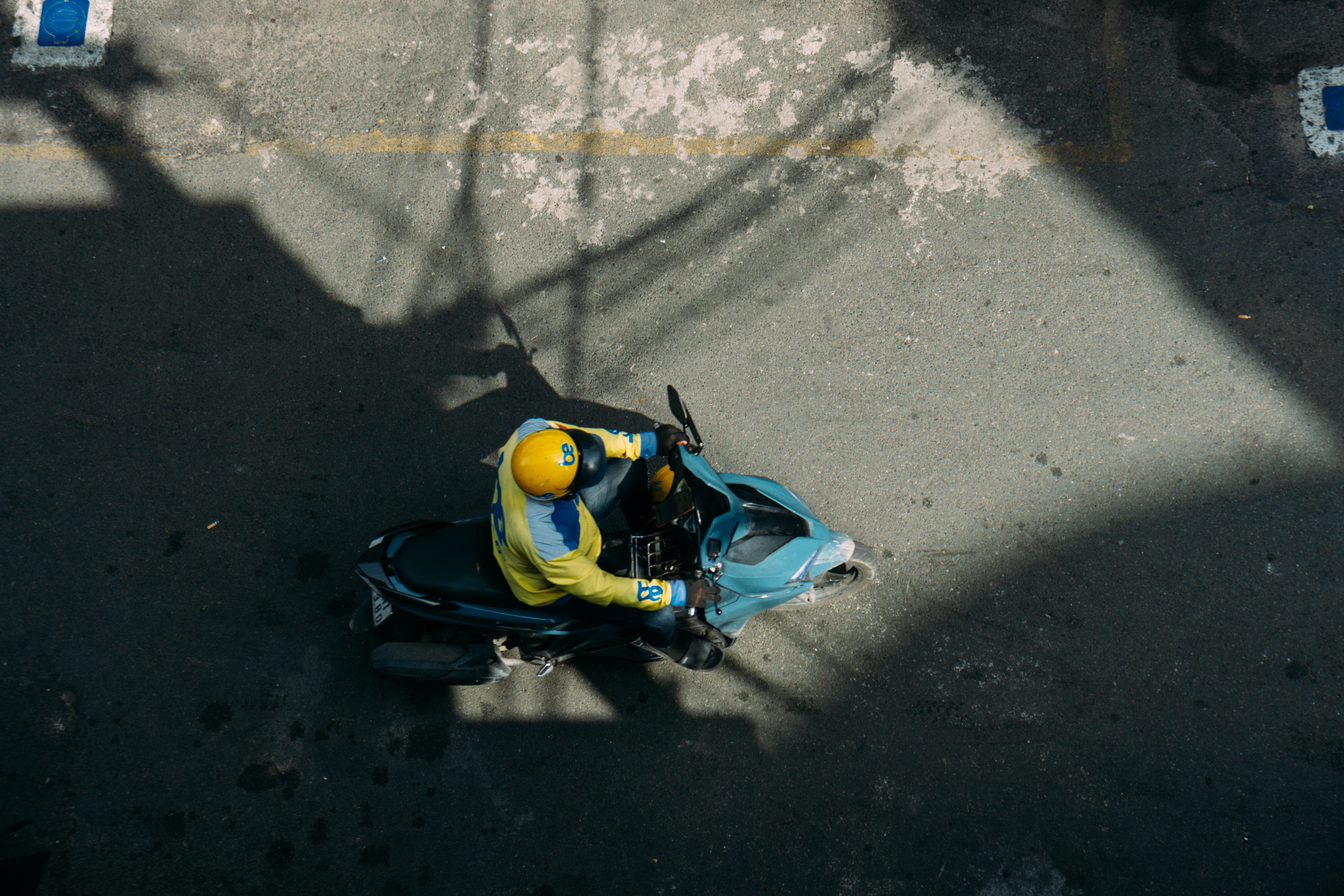 NIU’s scooter-sized electric microcar is actually headed for production — Photo by Thien Phuoc Phuong on Pexels
