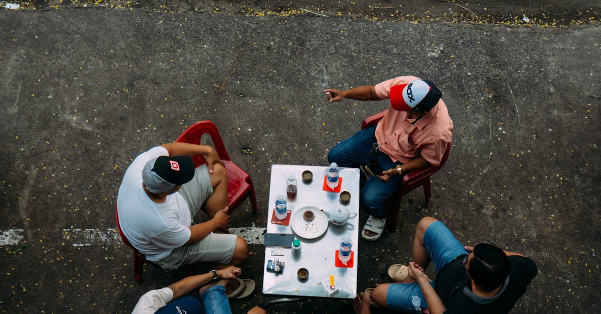 《機智醫生生活》鄭敬淏驚喜戴婚戒現身!「龍善CP」合體,14位元老集體客串引爆粉絲回憶