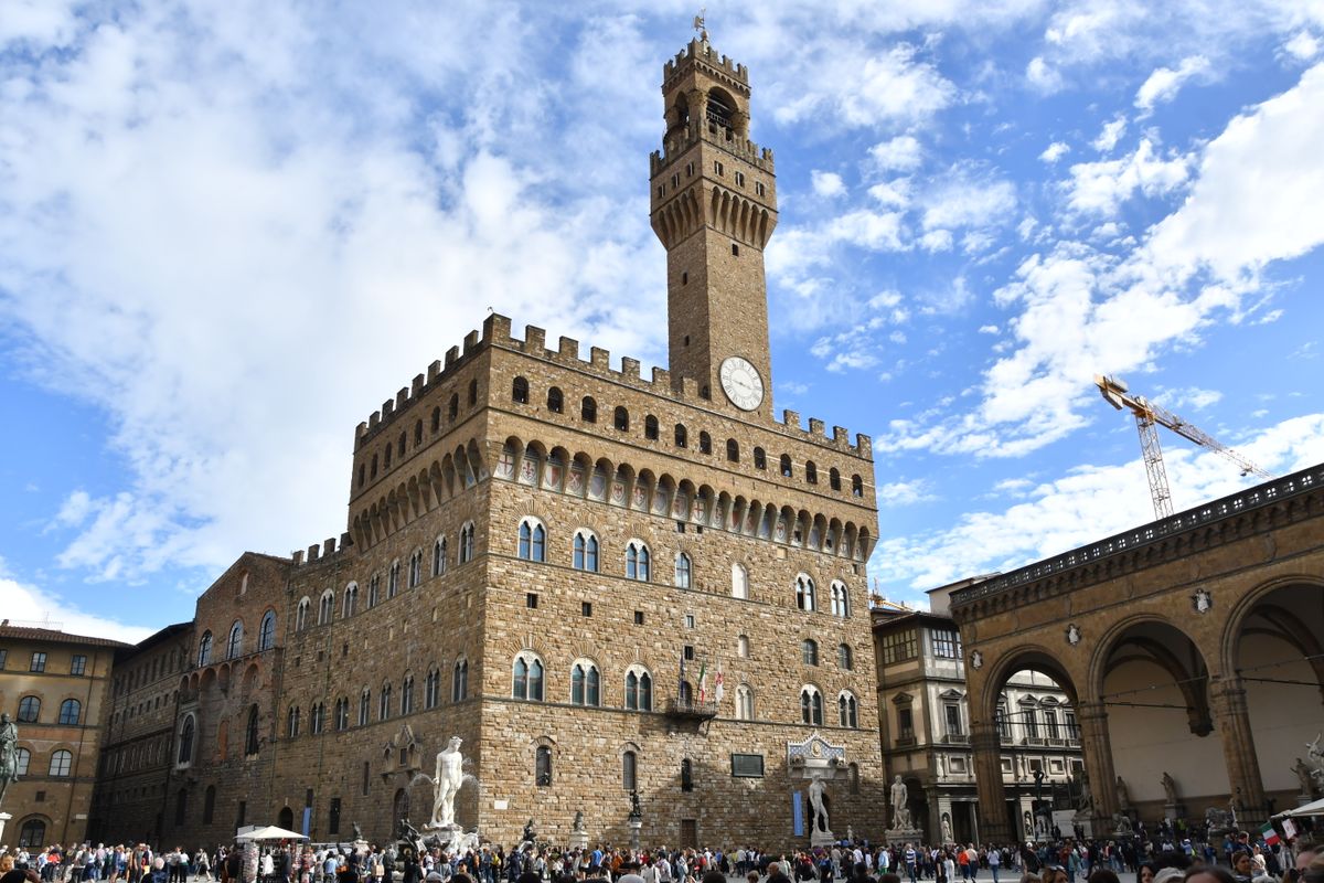 Piazza della Signoria after the day crowds