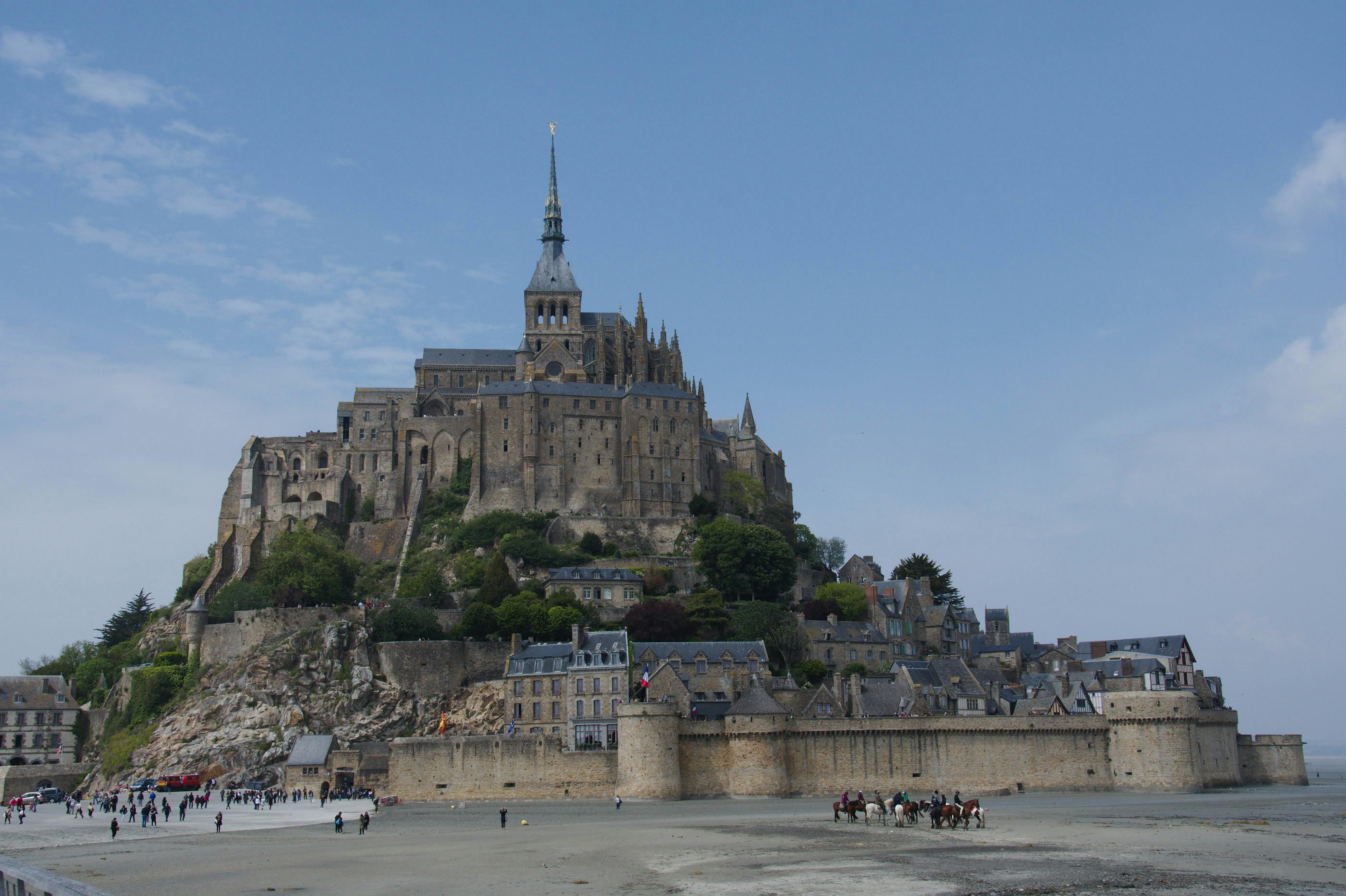 Illustration, le mont saint michel vacances