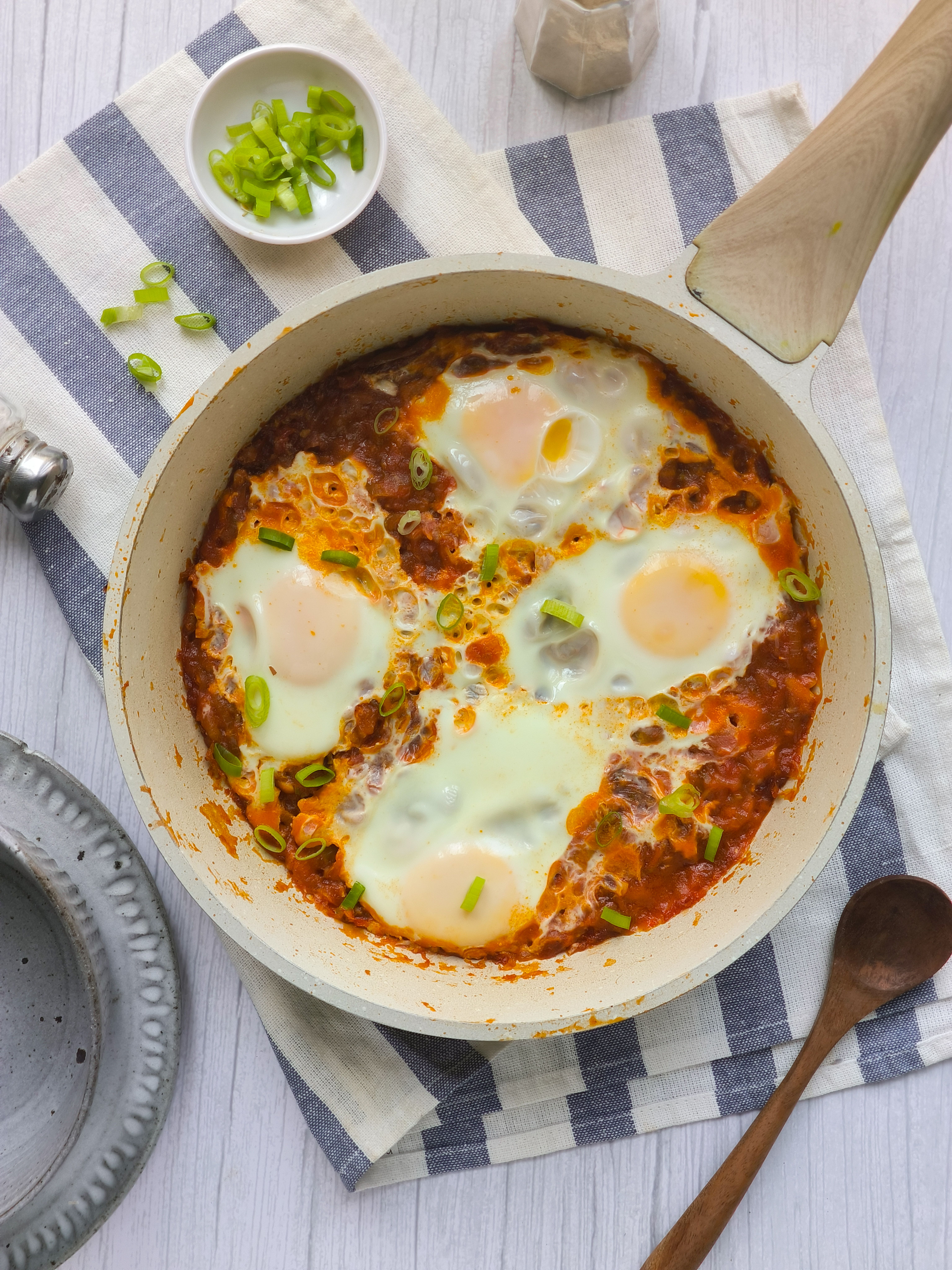 Shakshuka With Crusty Bread