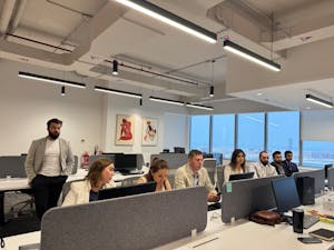 Travail en équipe moderne