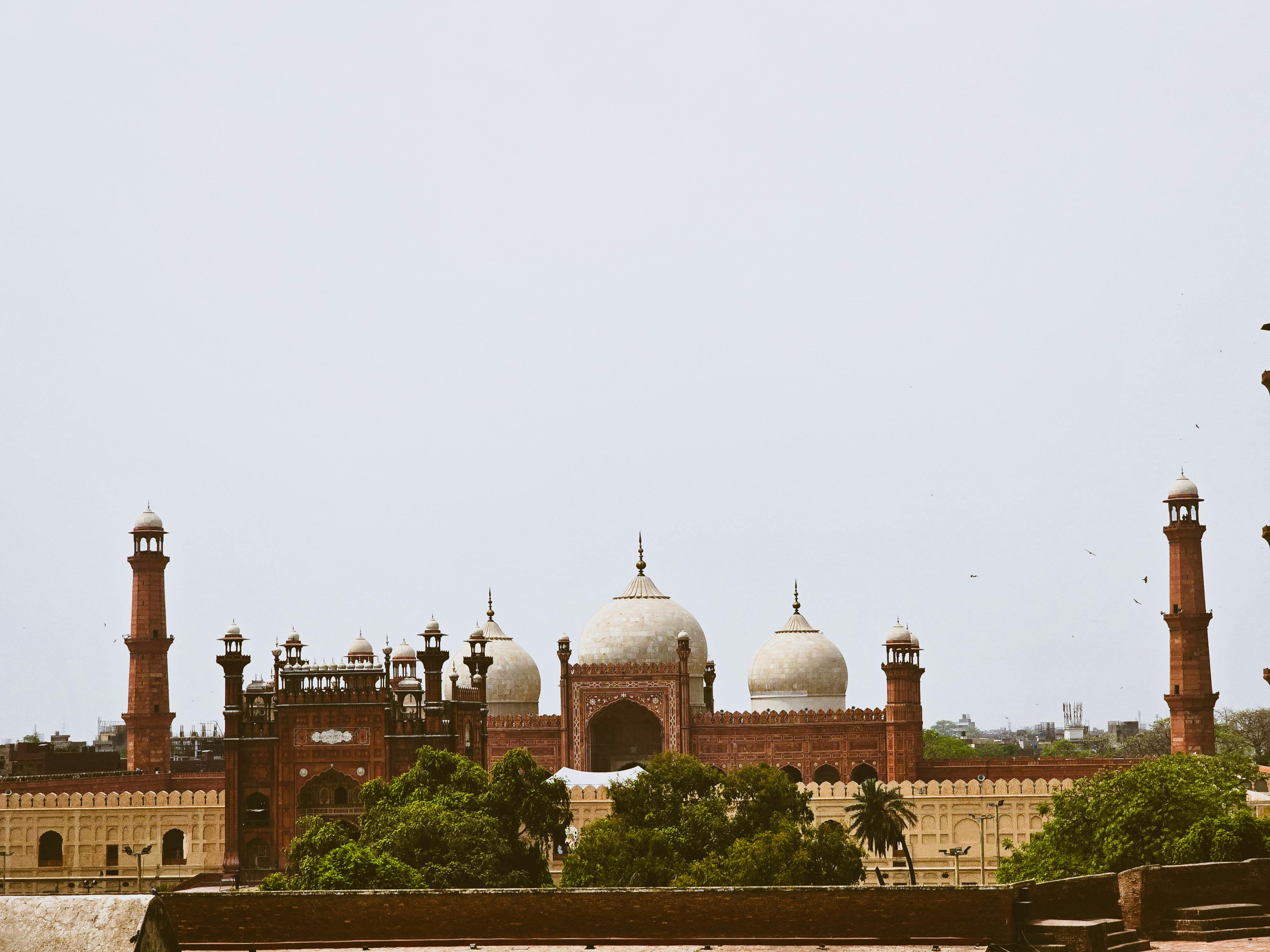 How to Rent a Car in Karachi: A Complete Guide