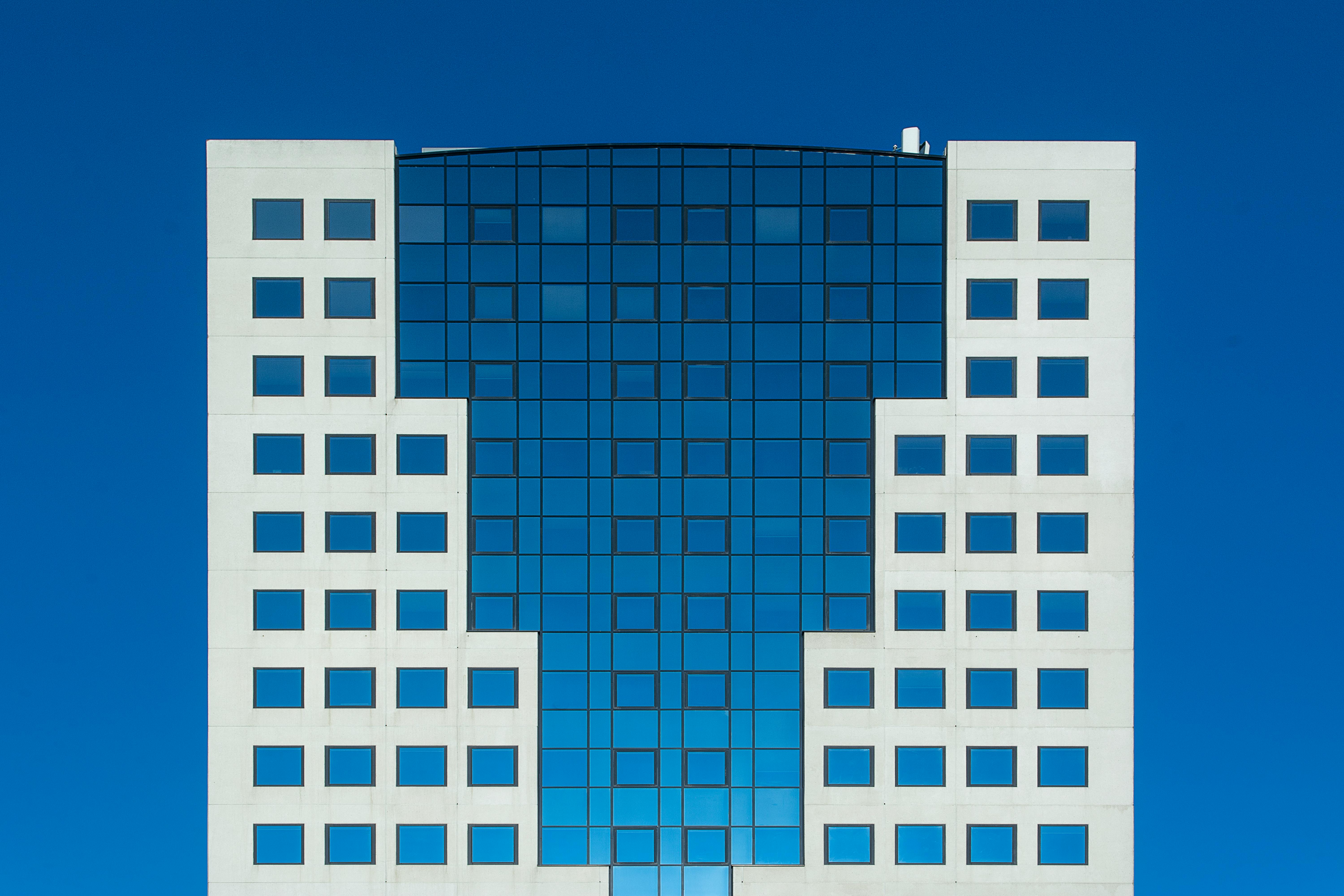 Kostenlos Kostenloses Stock Foto zu architektur, blauer himmel, bürogebäude Stock-Foto