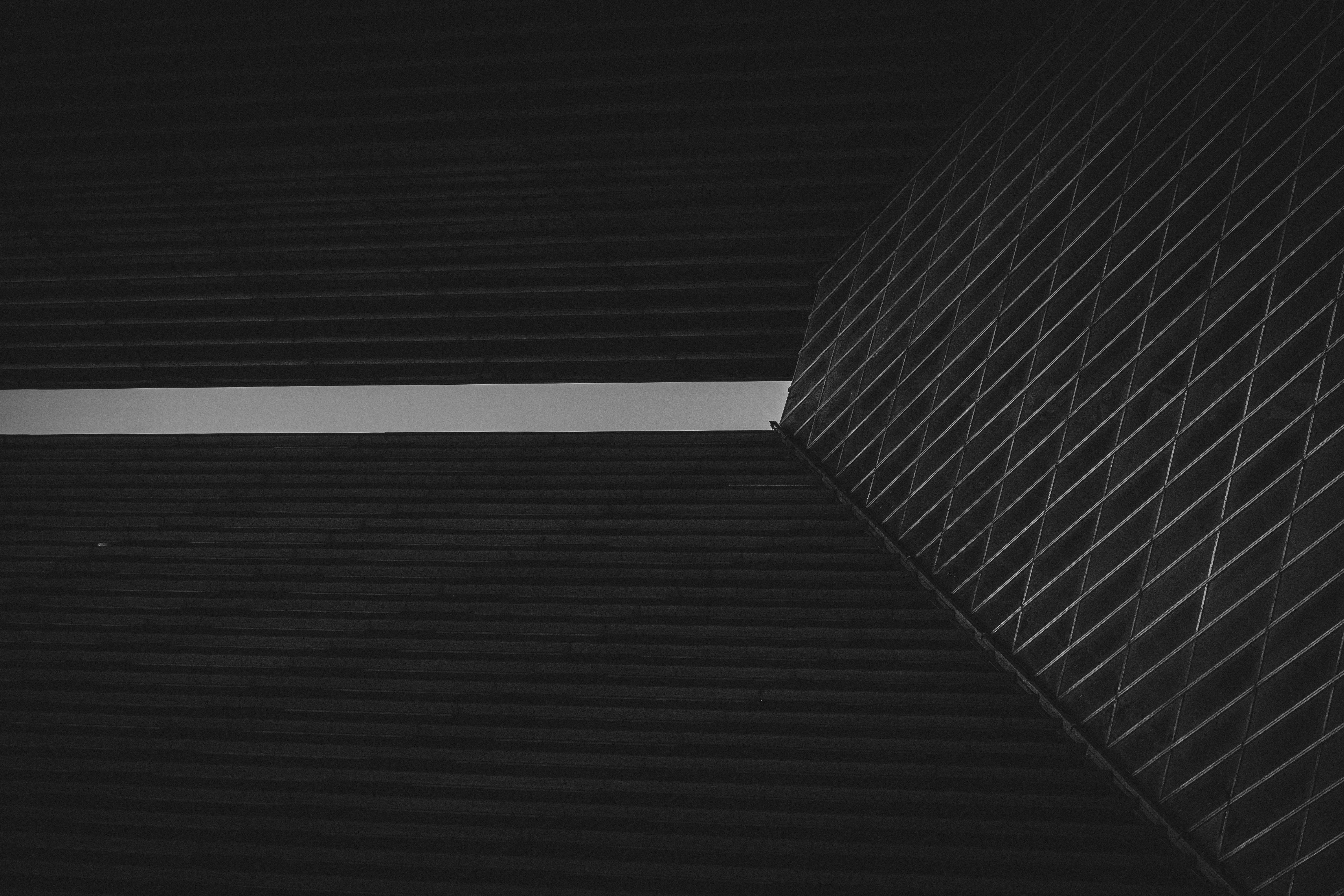 gratis Een moderne, abstracte architectuur met geometrische lijnen en schaduwen in Houston, Texas. Stockfoto