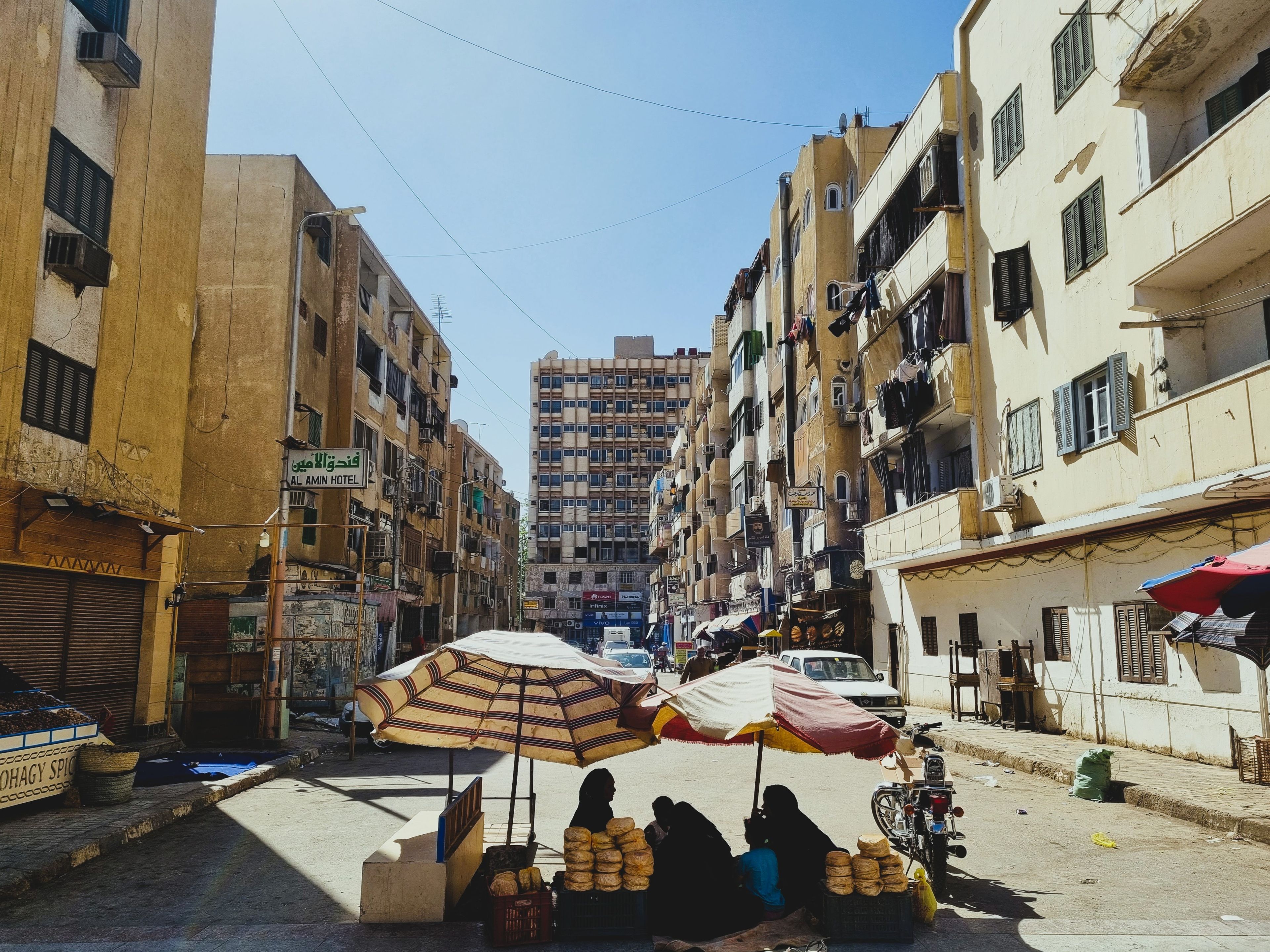 Alexandria busy market street