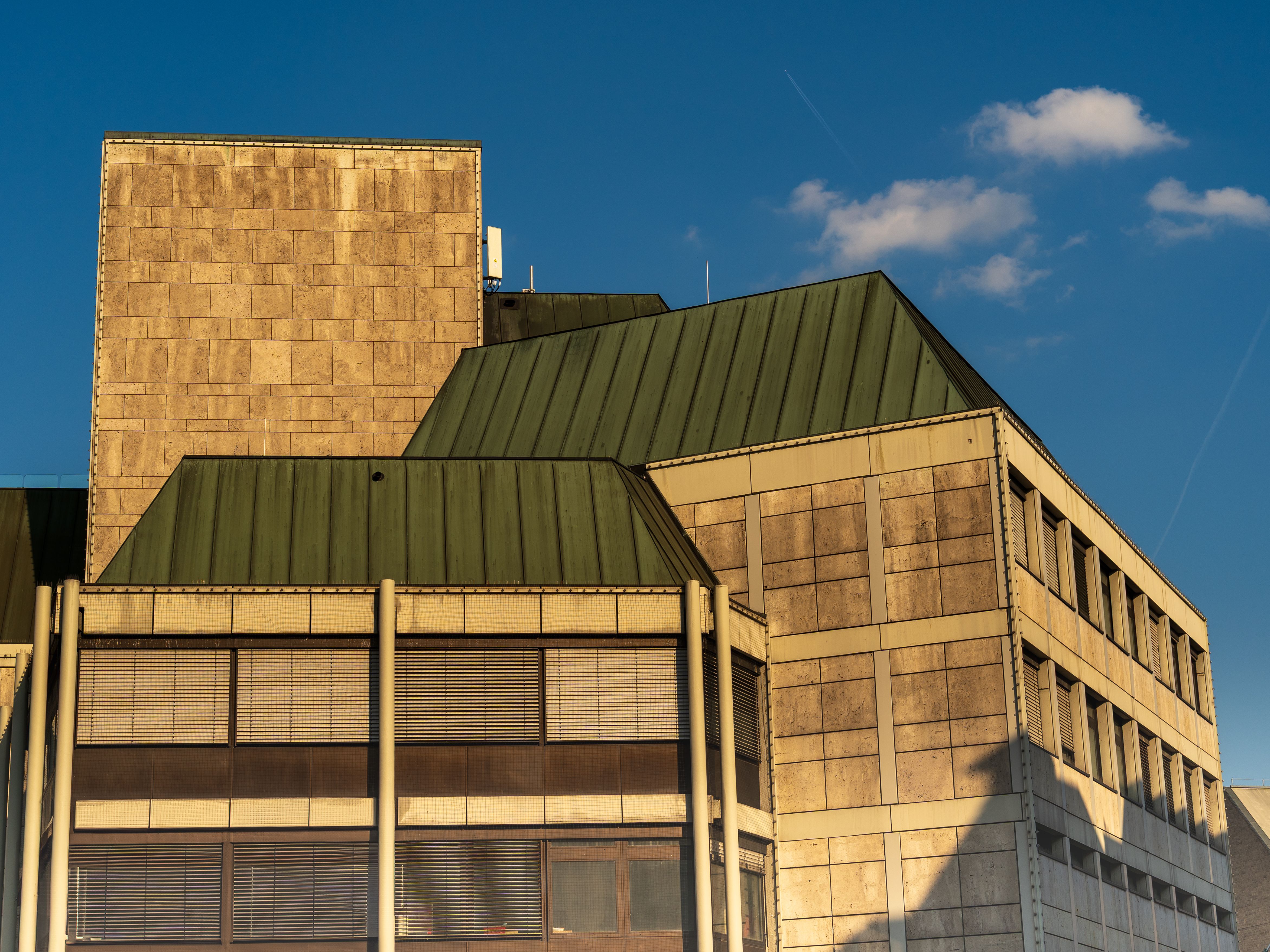 Graubündner Kantonalbank posts record H1 profit as revenue rises 11%