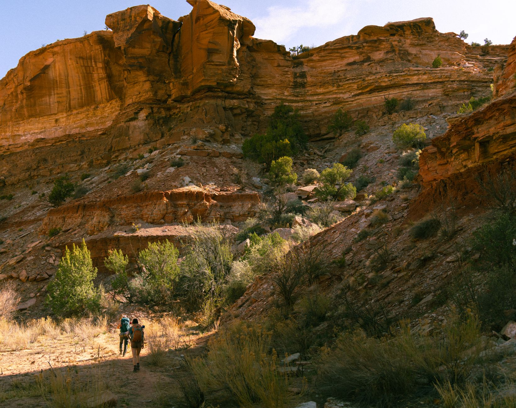 desert canyon hiking Utah