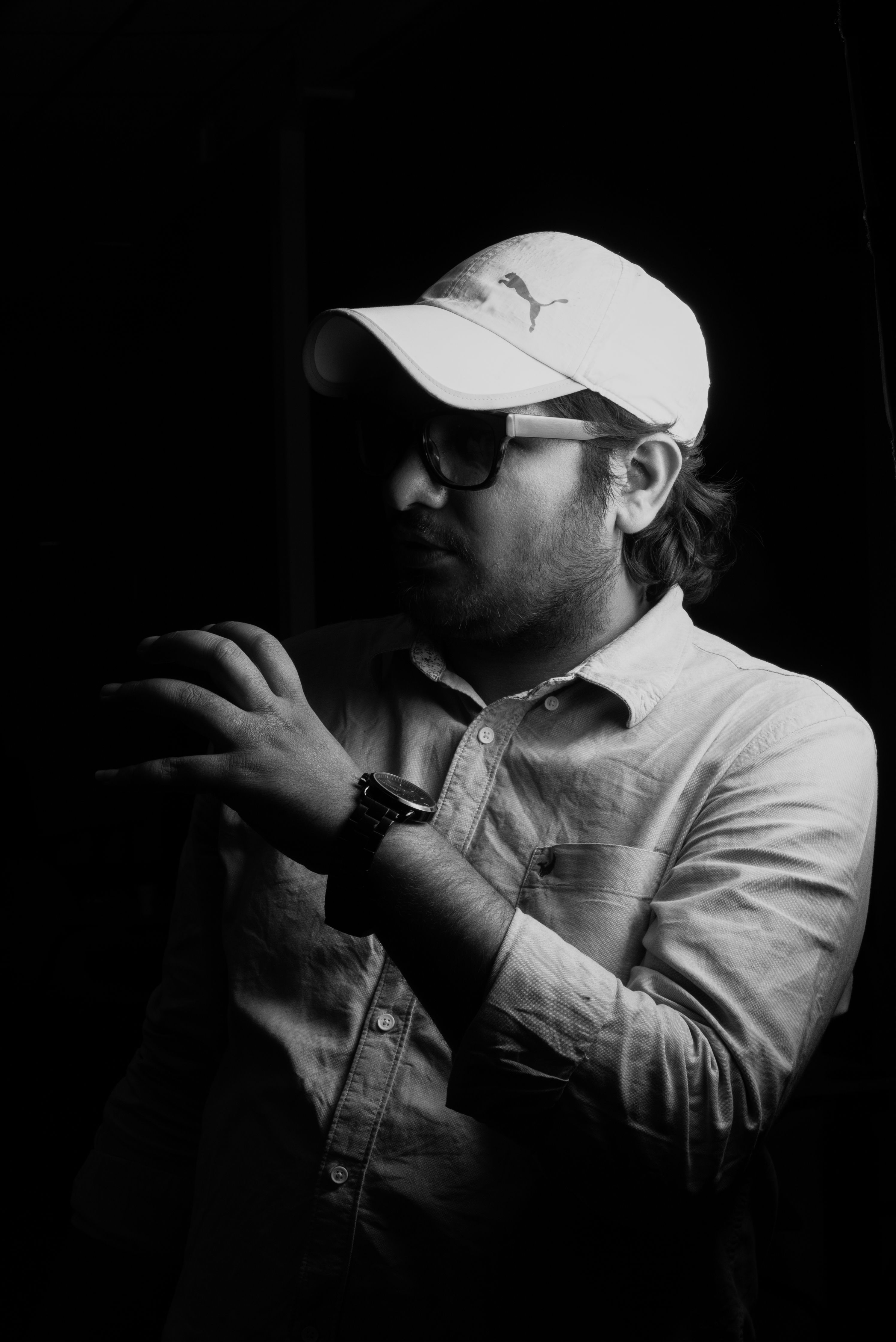 Retrato En Blanco Y Negro De Un Hombre Con Sombrero · Foto de stock ...