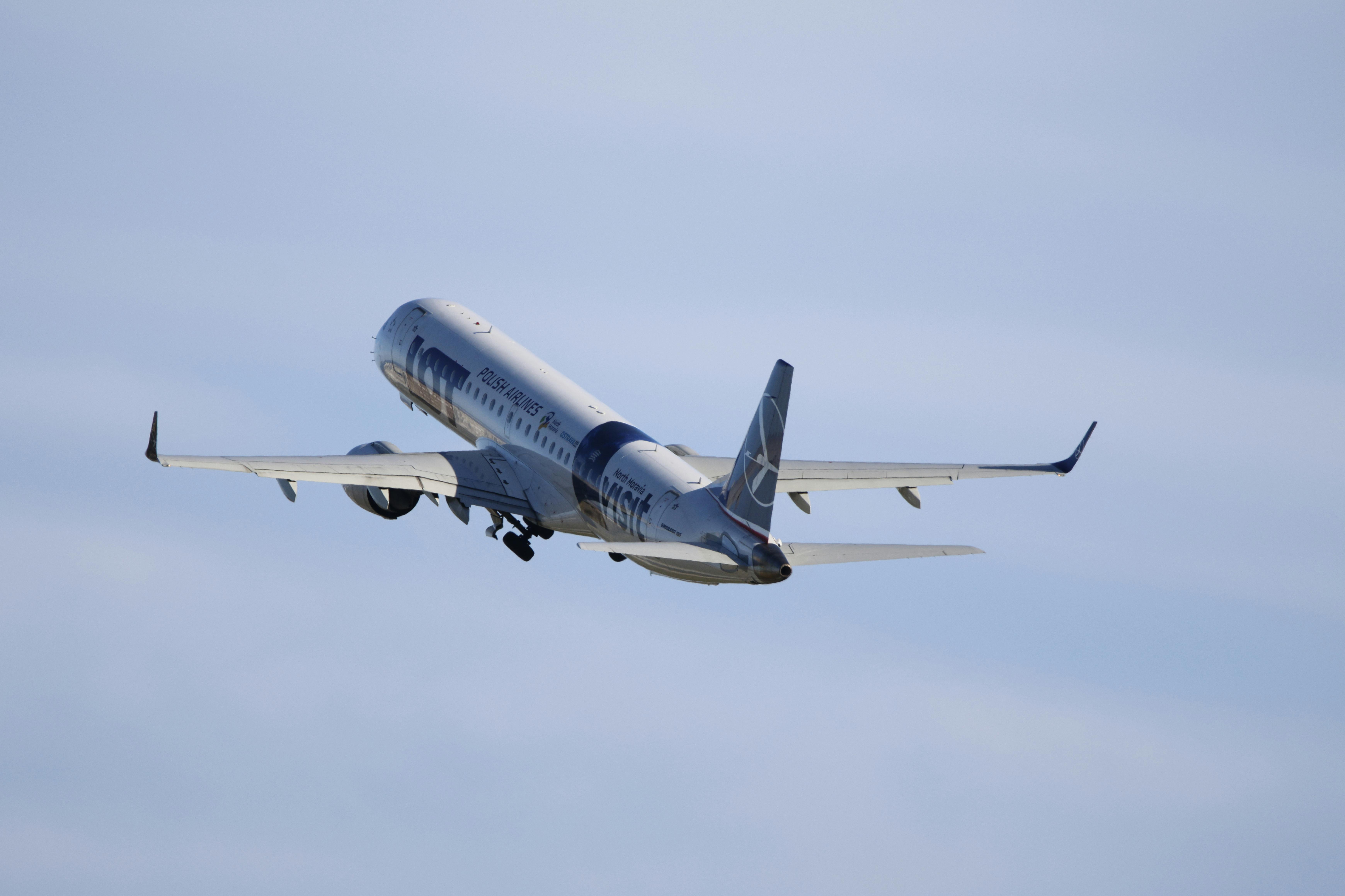 Spirit Airlines is gone: what Free Spirit loyalty points holders need to know about their rewards — Photo by Andrew Cutajar o