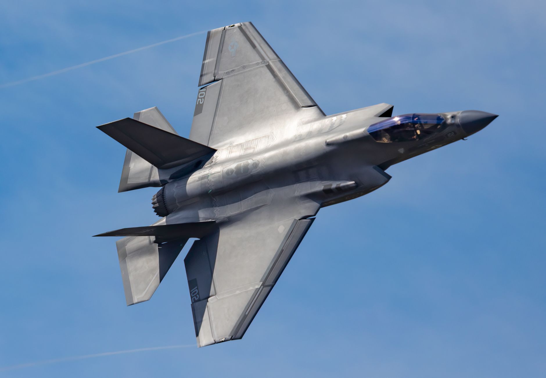 Defence Stocks 2026: RTX, Lockheed, Northrop — Do Geopolitical Tensions Justify Premiums?
