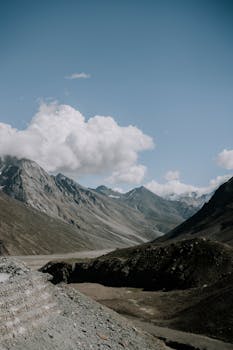 Captivating view of mountains and clouds in Marango Rangarik, Himachal Pradesh, India