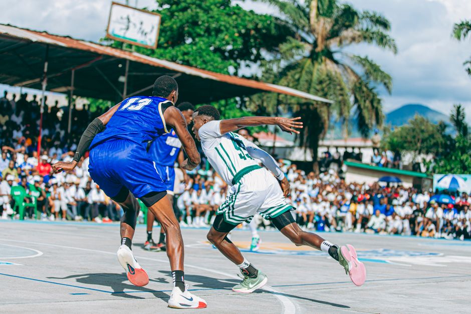 Knicks Fever Collides with World Cup Buzz, NYC Soccer Bars Struggle to Keep Up