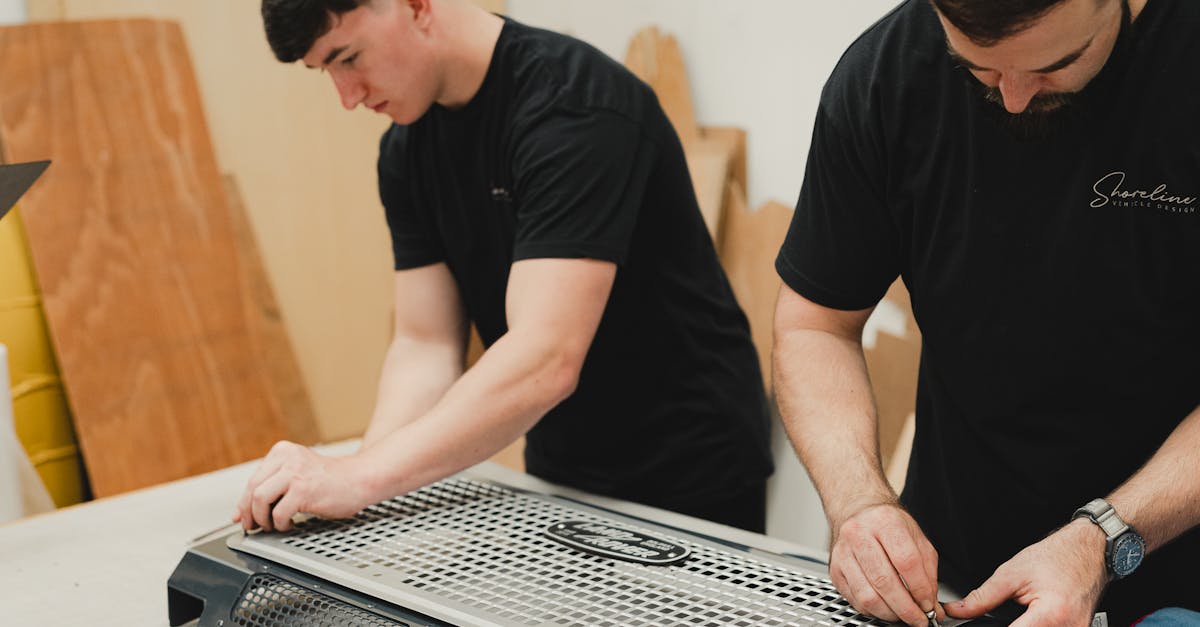 庫克6次約見,他要做深圳“科技譯碼者”