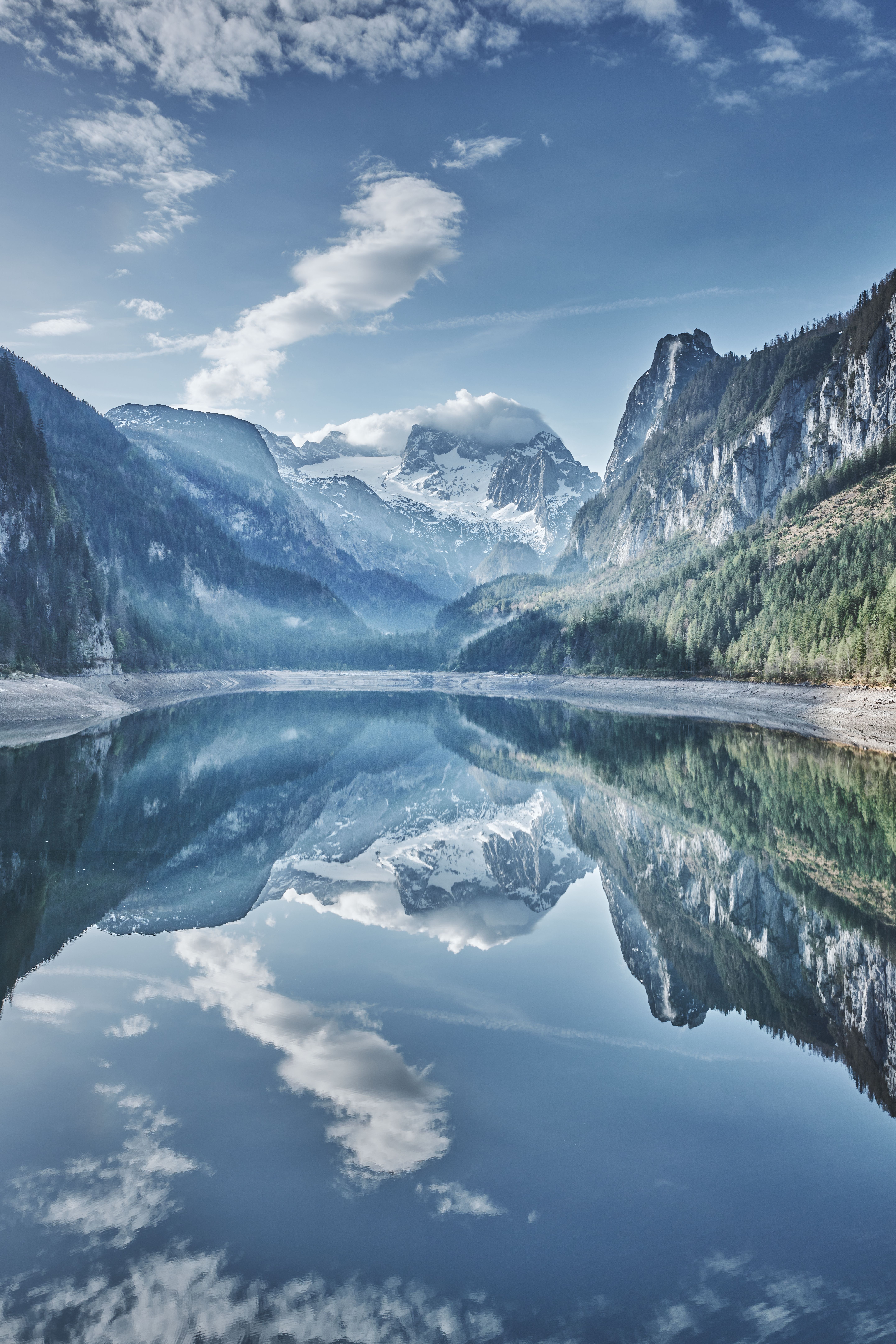 Serene Reflection of Austrian Alps in Lake · Free Stock Photo