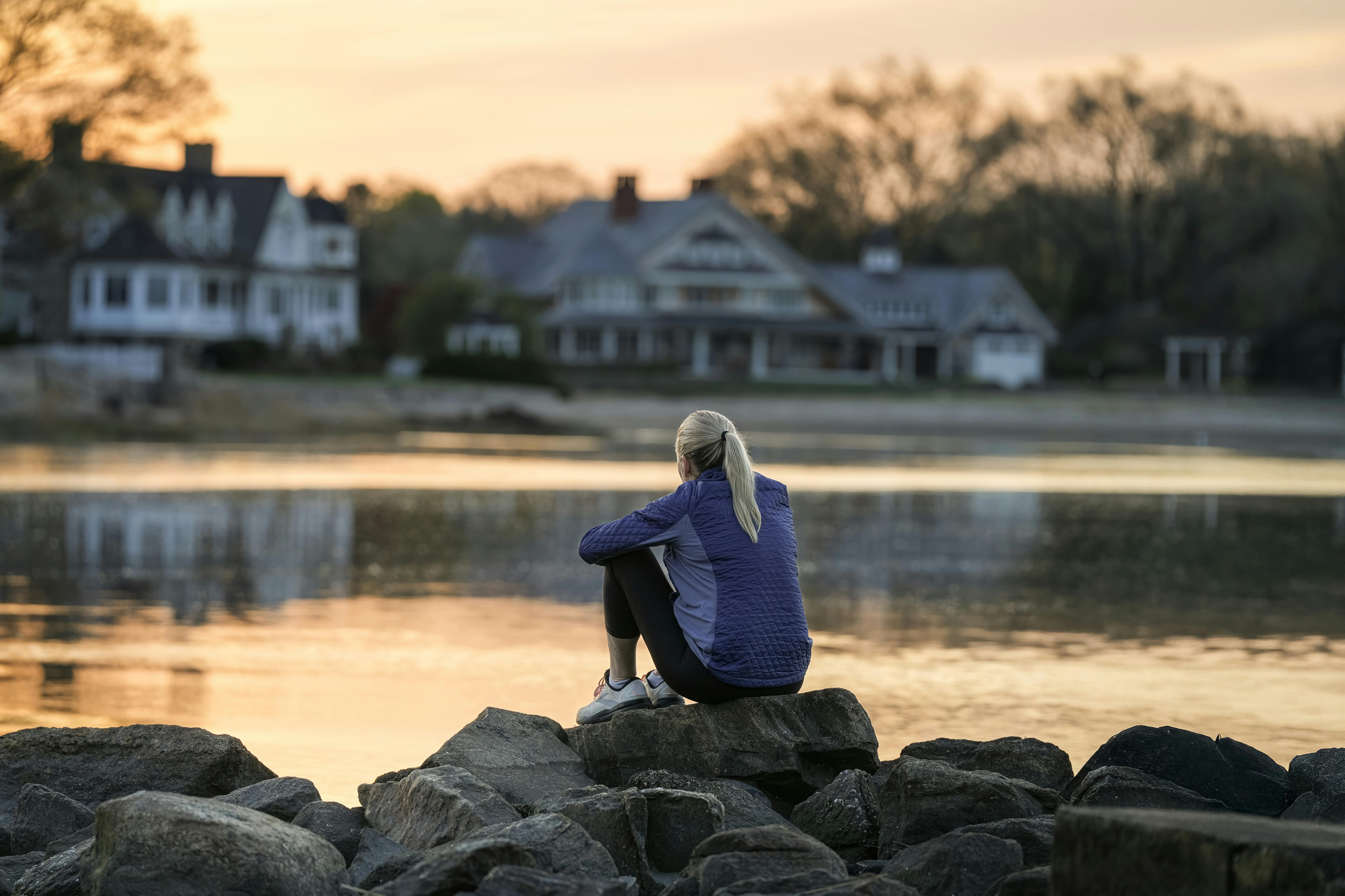 Wellesley woman accused of killing her children amid custody dispute - Boston.com — Photo by David Kanigan on Pexels