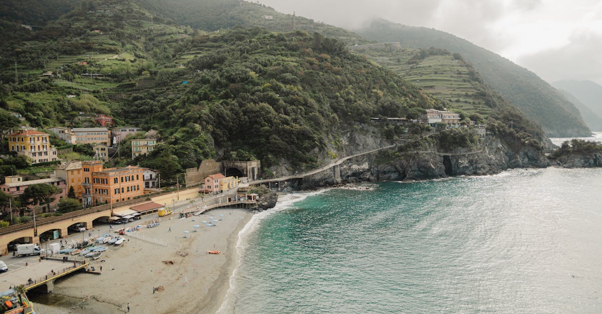 小鎮故事大揭密:探訪台灣光華雜誌中的歷史與生活風貌