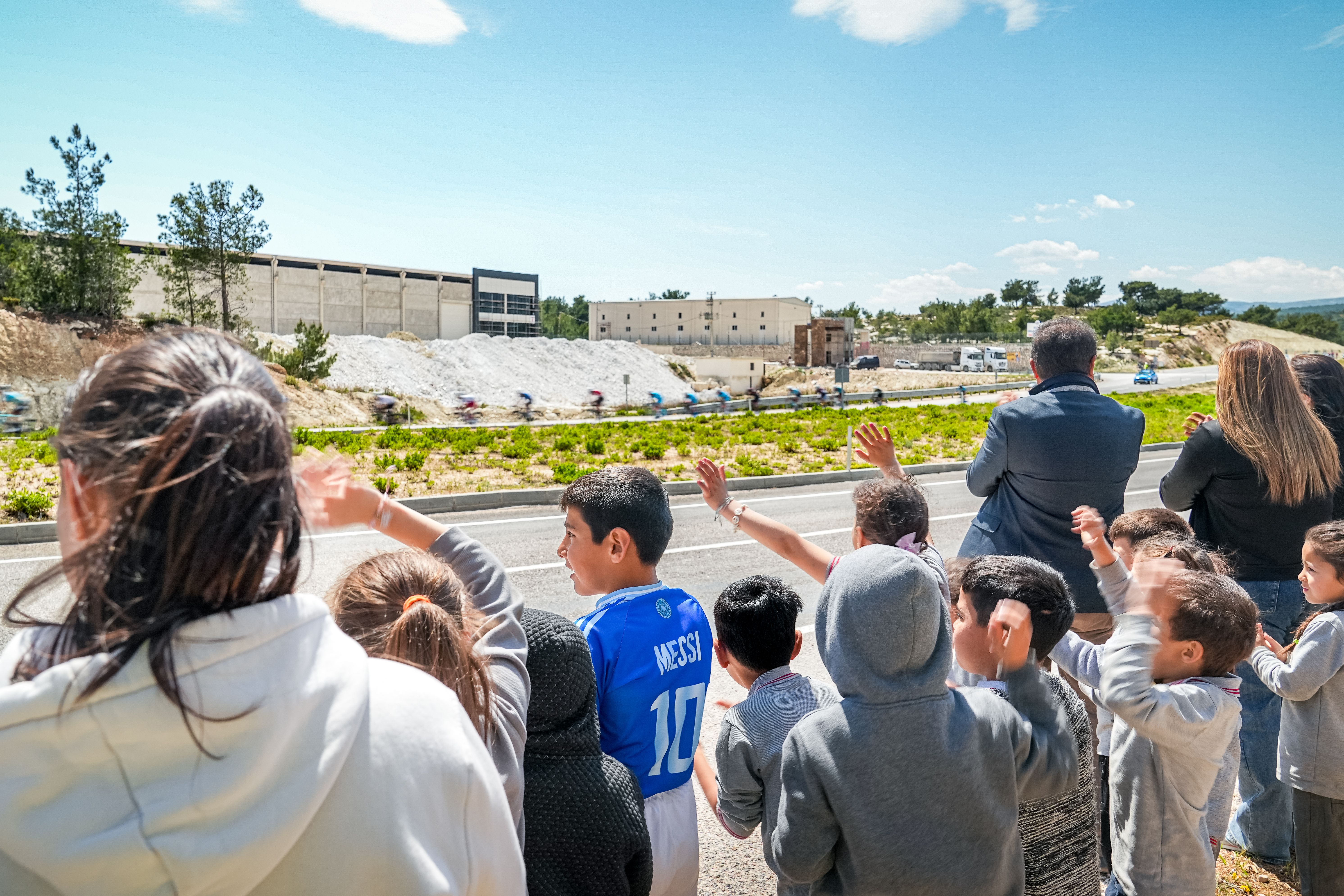Children Watching an Outdoor Race in Mersin · Free Stock Photo