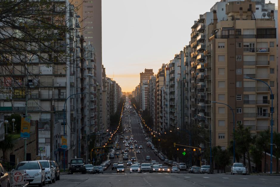 Inflación en Argentina: gurúes de la city proyectan 2,3% para mayo y más del 30% para 2026
