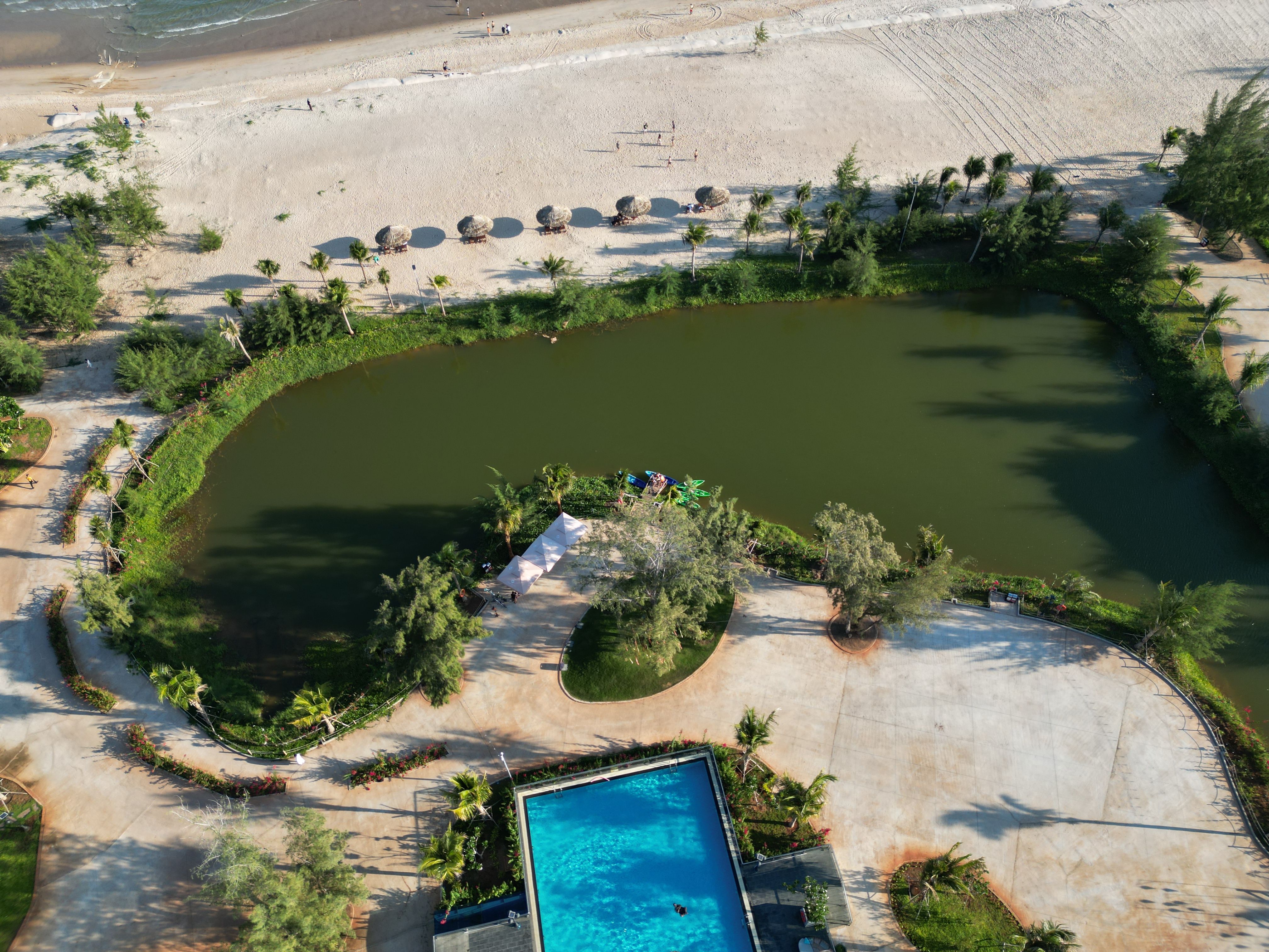 Girl L Sandy Beach Pool Lagoon Beach Photos, Download The BEST Free ...