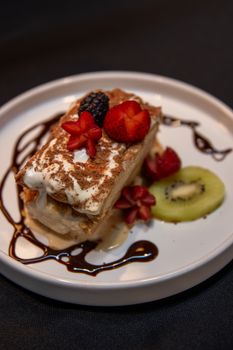 Halloumi grillé au miel et au thym