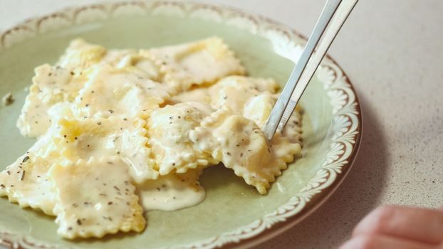 Cheese-filled With Cream Sauce Ravioli